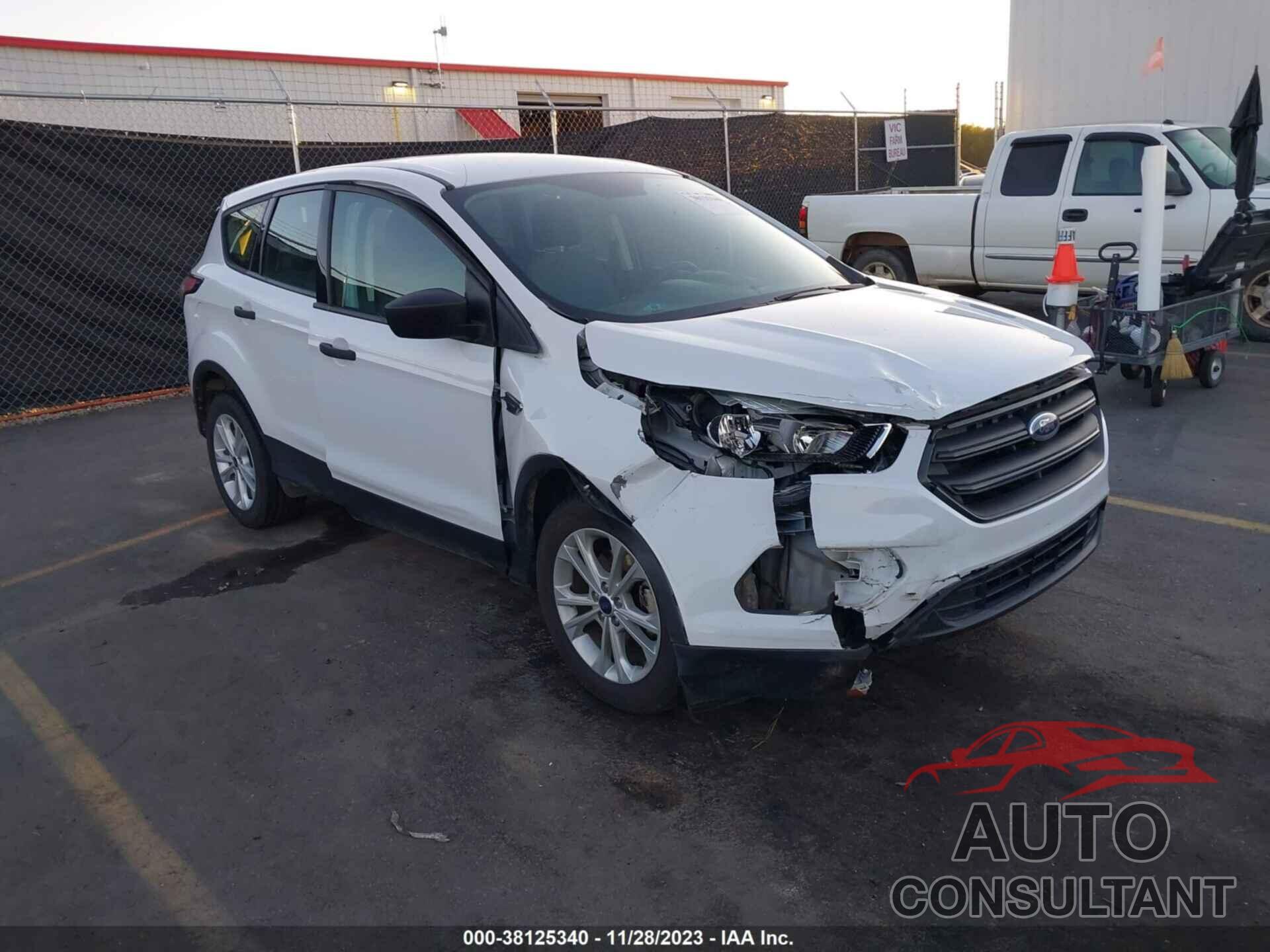 FORD ESCAPE 2017 - 1FMCU0F74HUB73025