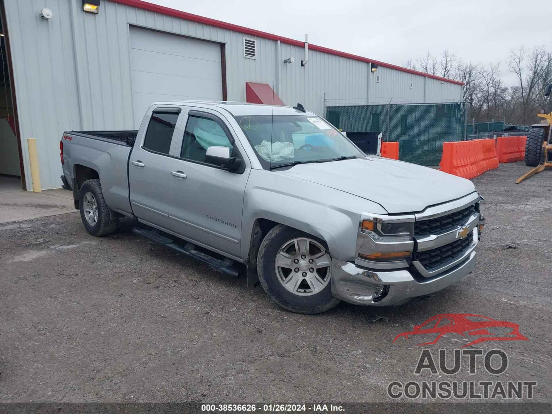CHEVROLET SILVERADO 1500 2018 - 1GCVKREC0JZ109899