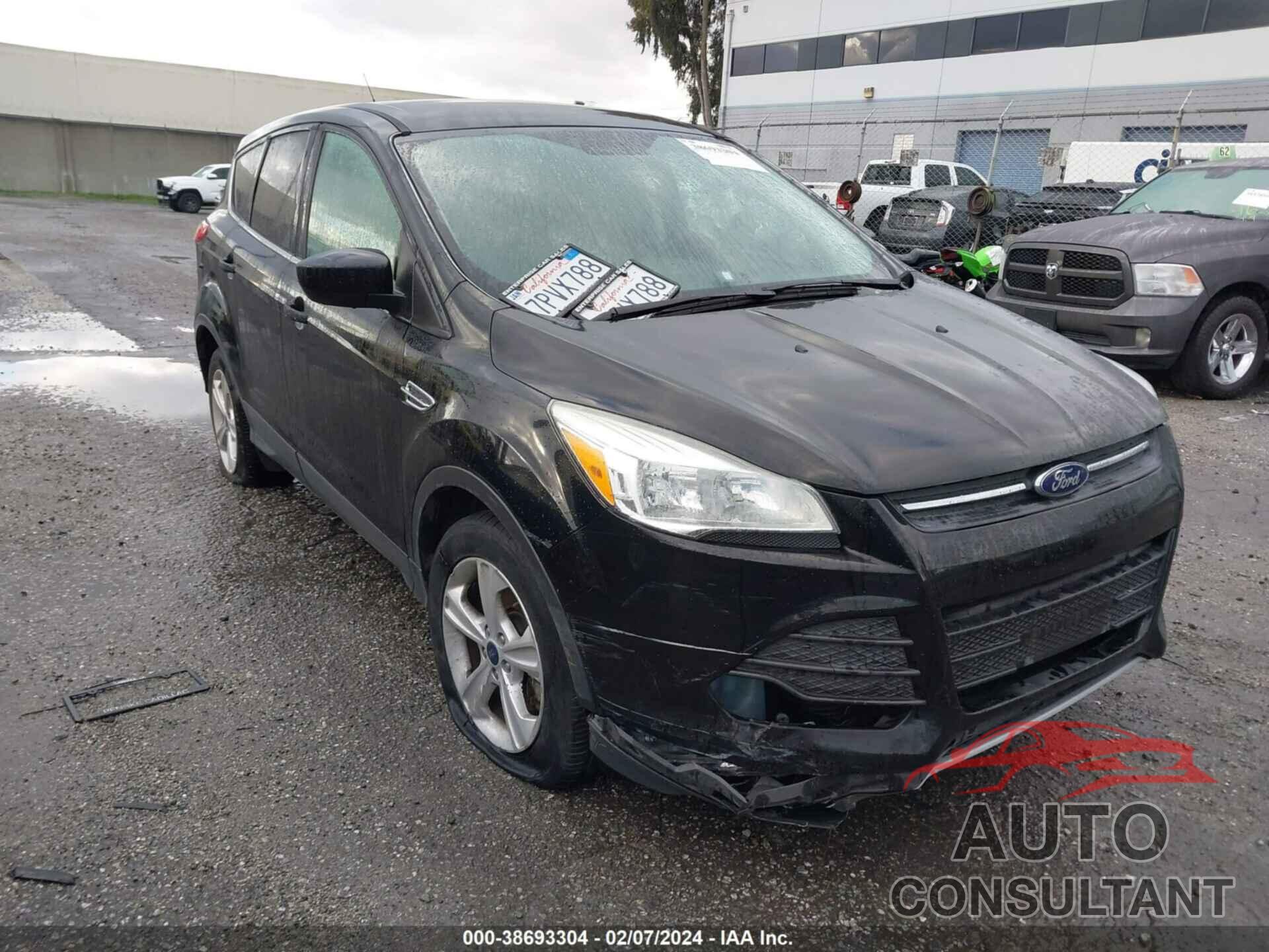 FORD ESCAPE 2016 - 1FMCU0G92GUC13102