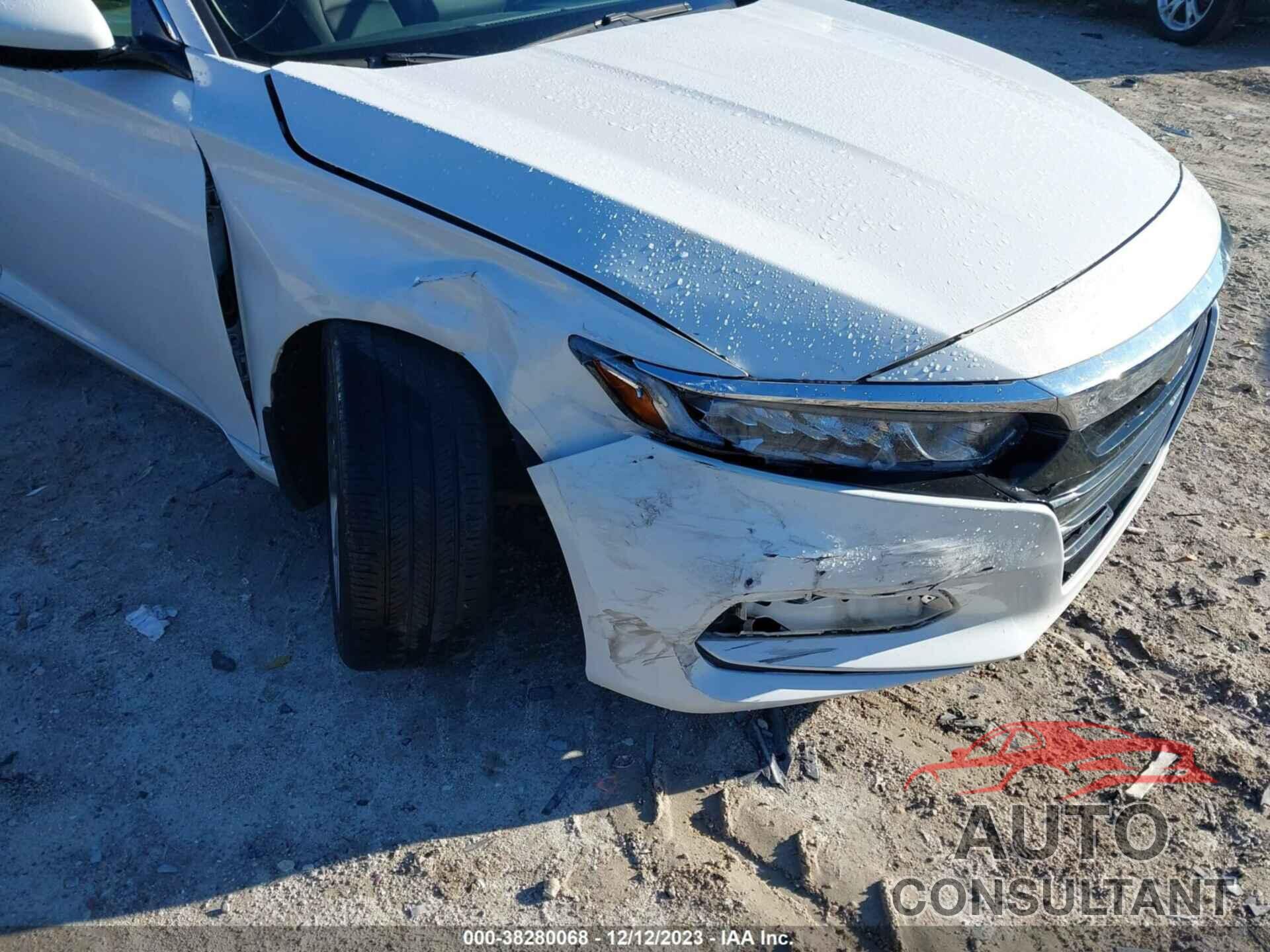 HONDA ACCORD 2018 - 1HGCV1F16JA152804