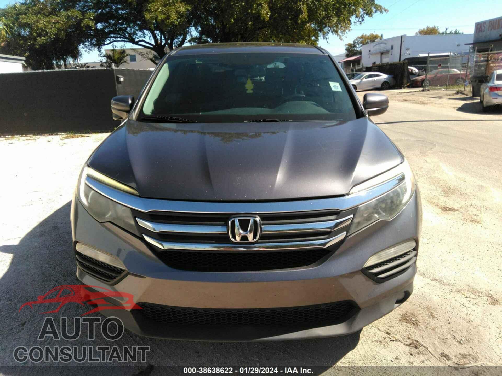 HONDA PILOT 2017 - 5FNYF5H76HB016877