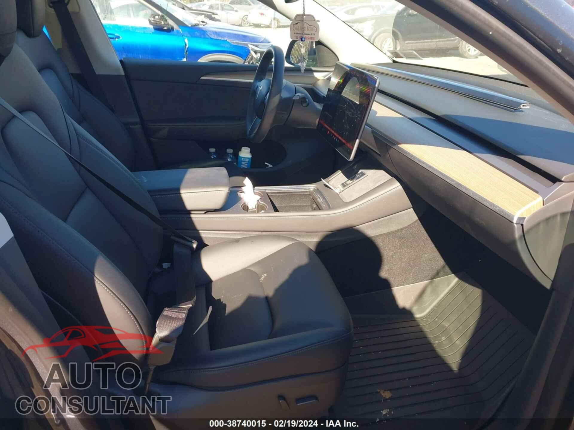 TESLA MODEL Y 2023 - 7SAYGDEE2PA053871