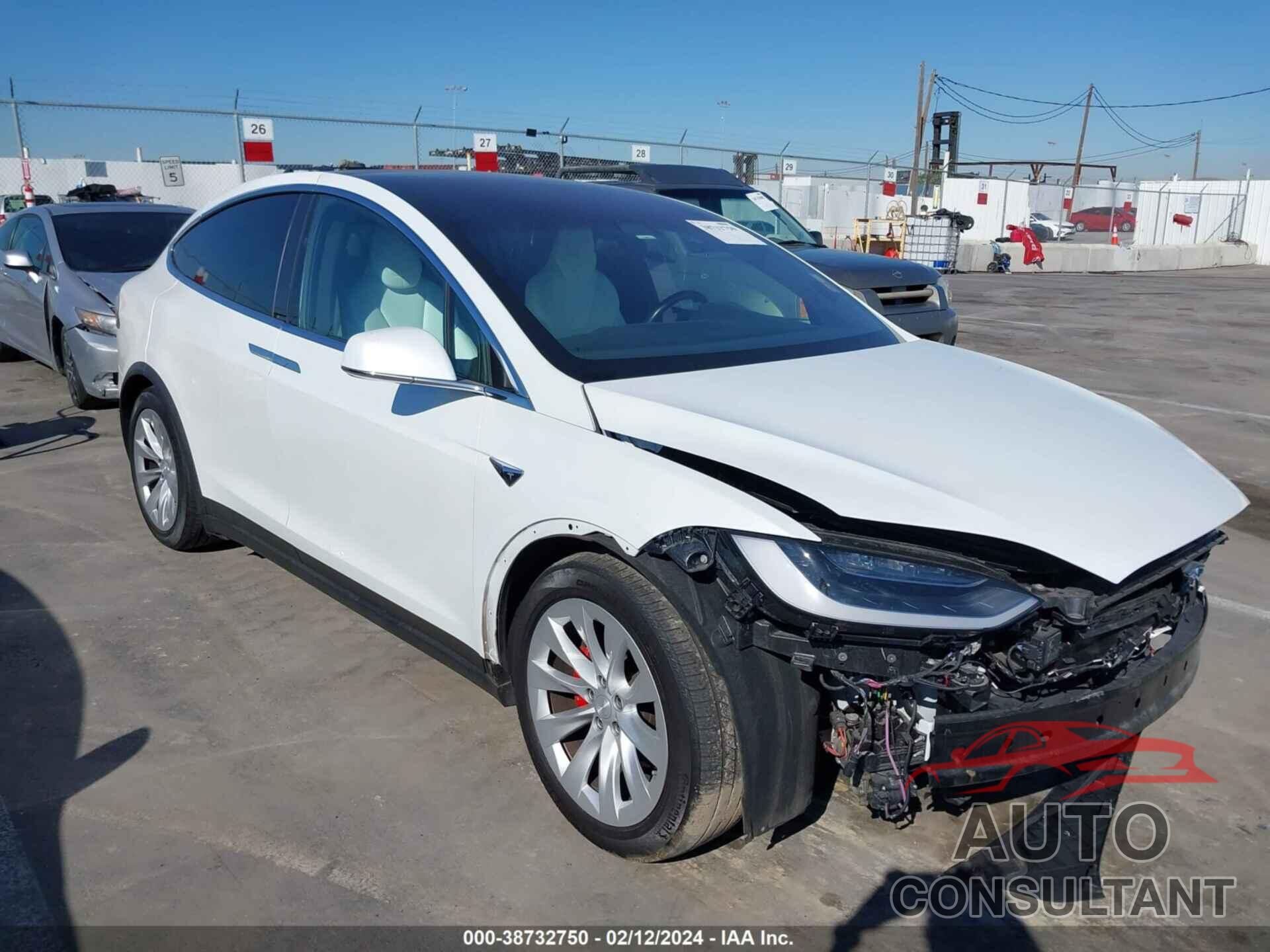 TESLA MODEL X 2018 - 5YJXCBE4XJF142954