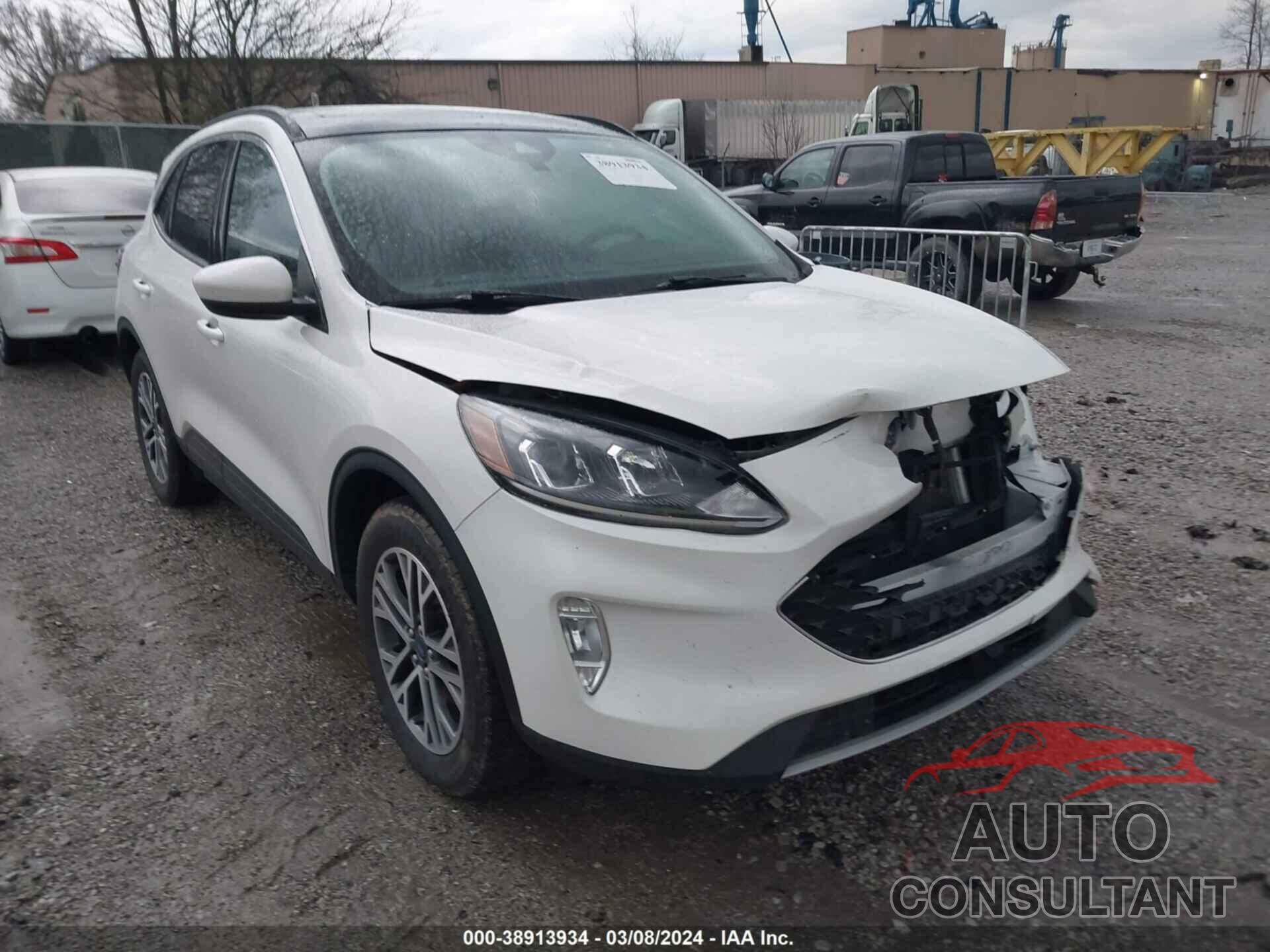 FORD ESCAPE 2021 - 1FMCU9CZ8MUA19194