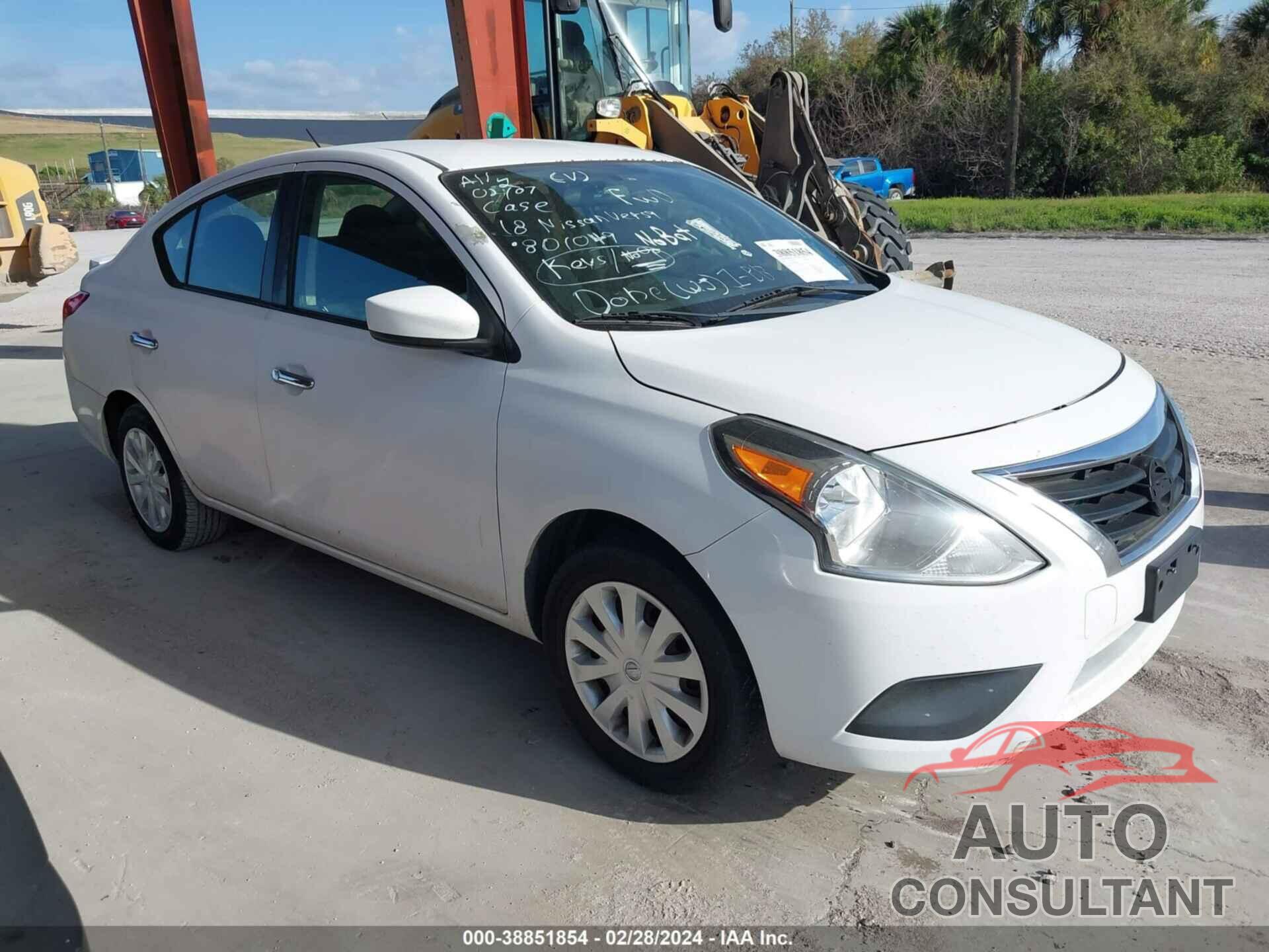 NISSAN VERSA 2018 - 3N1CN7AP9JL801049