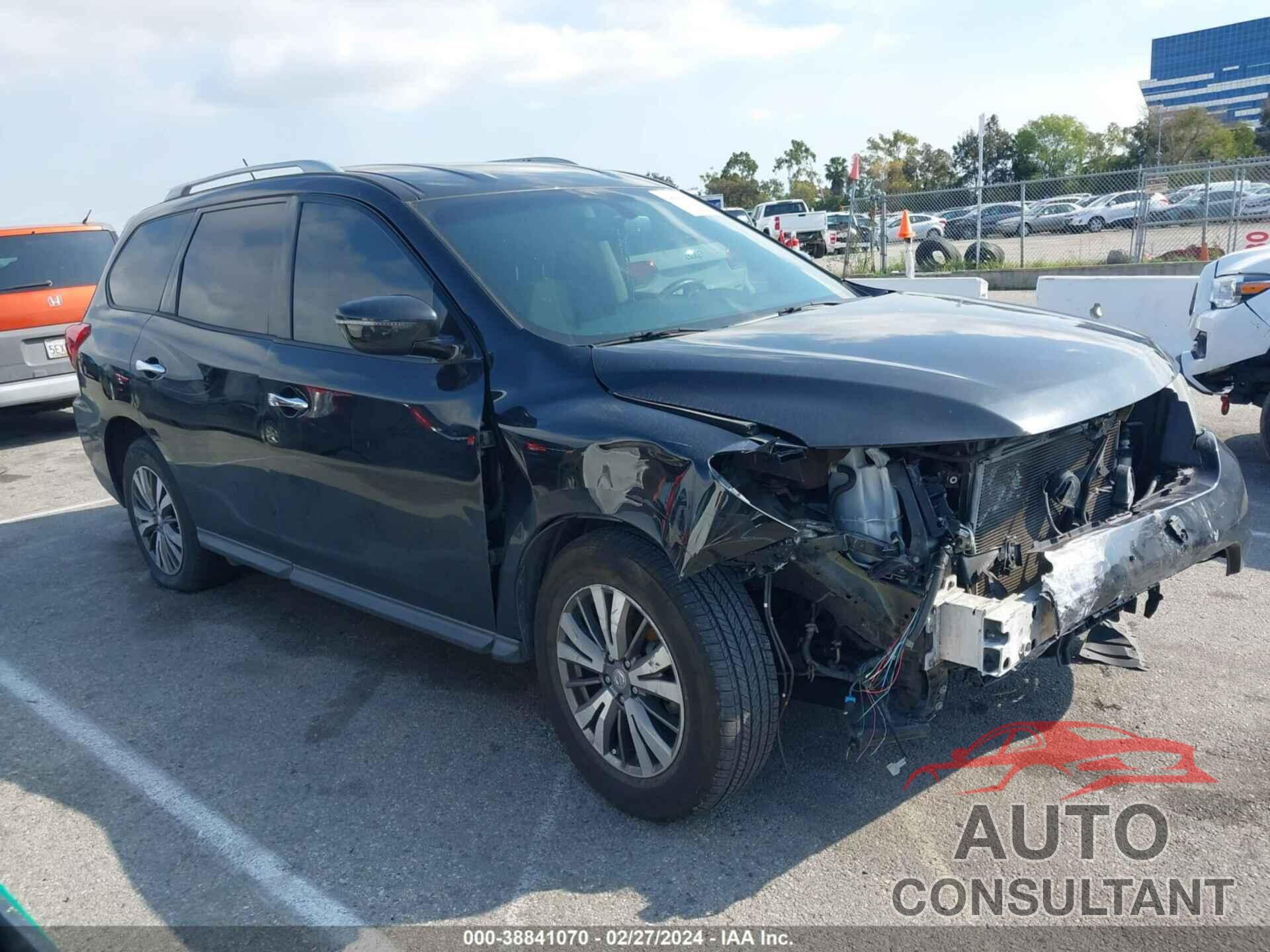 NISSAN PATHFINDER 2018 - 5N1DR2MN5JC623134