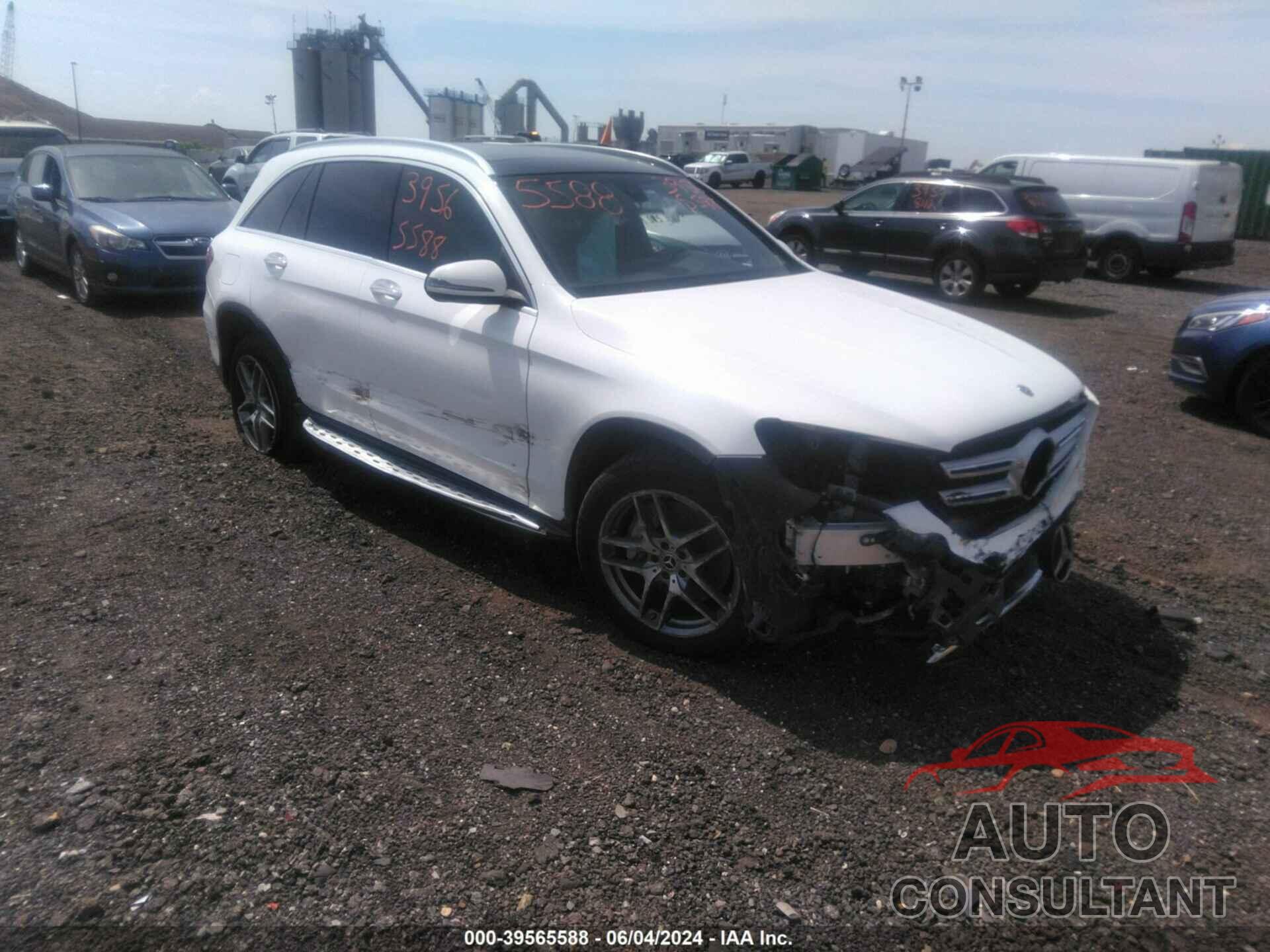 MERCEDES-BENZ GLC 300 2019 - WDC0G4KB0KV183420