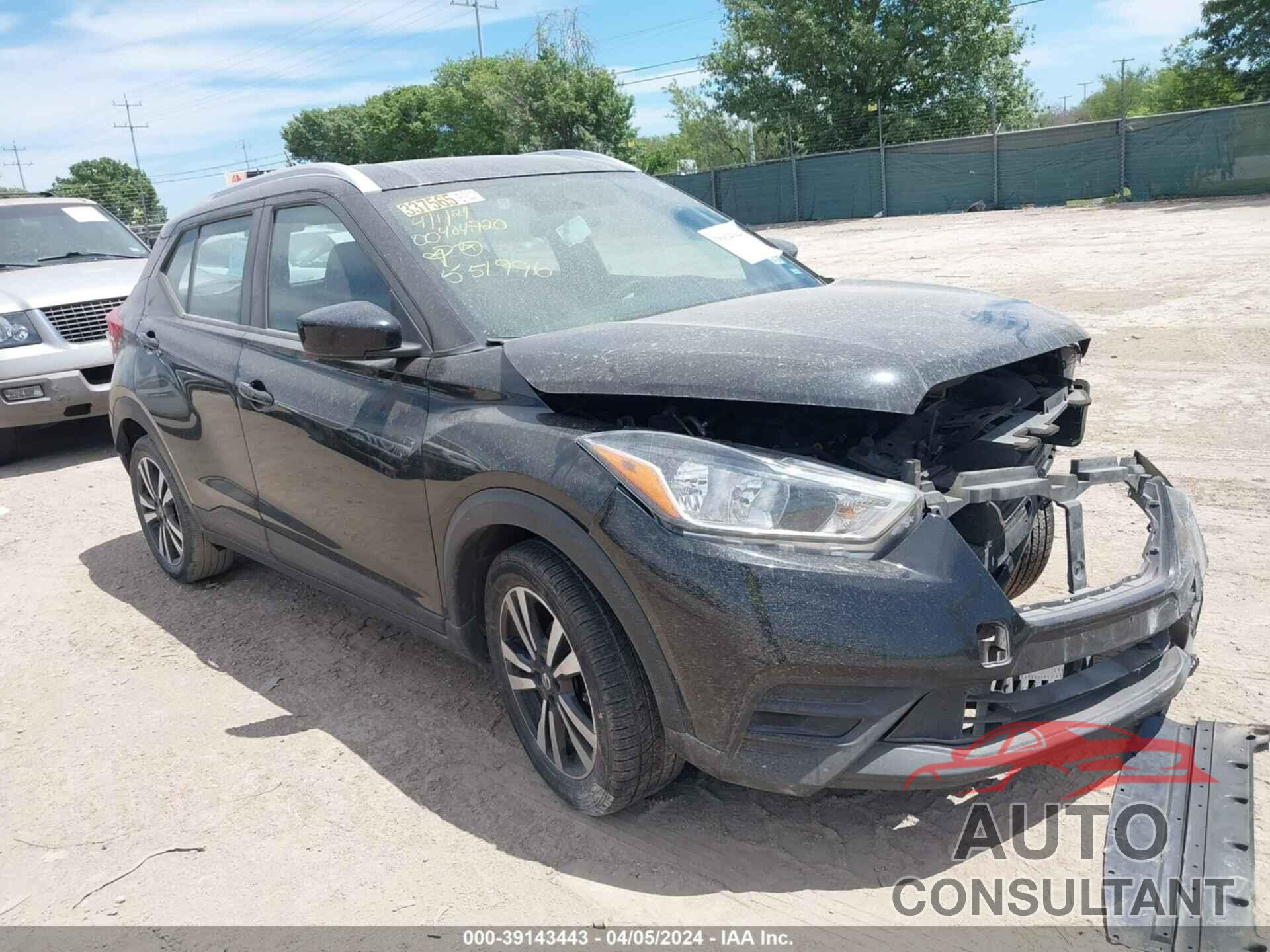 NISSAN KICKS 2019 - 3N1CP5CU4KL551996