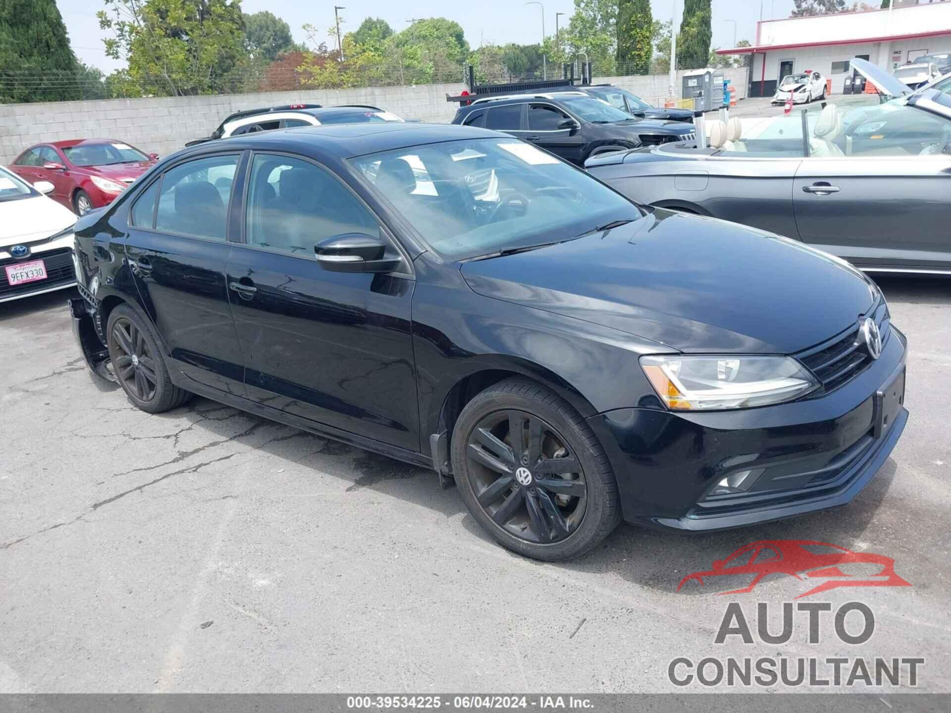 VOLKSWAGEN JETTA 2018 - 3VWD17AJXJM205318