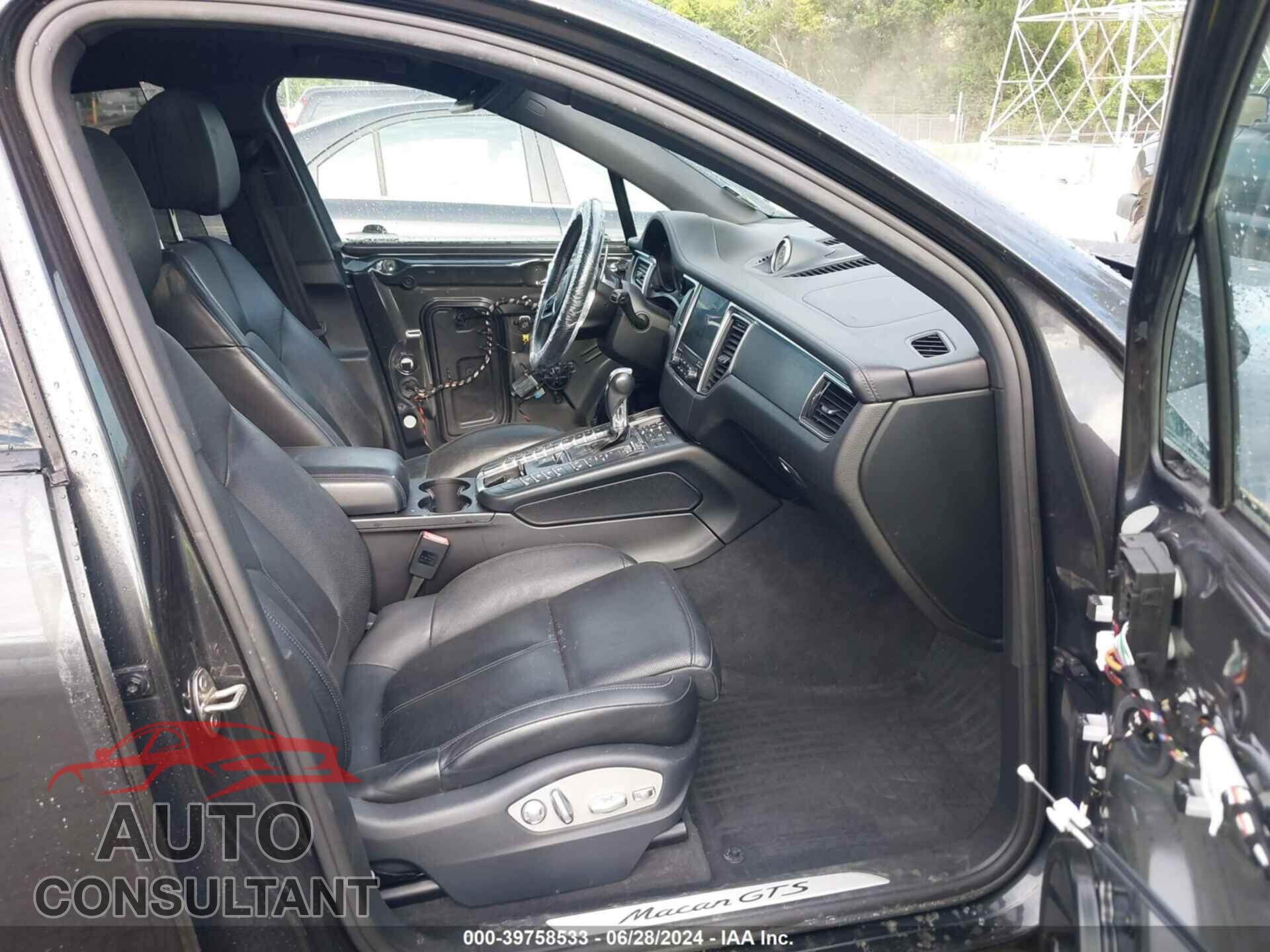 PORSCHE MACAN 2017 - WP1AG2A57HLB52081