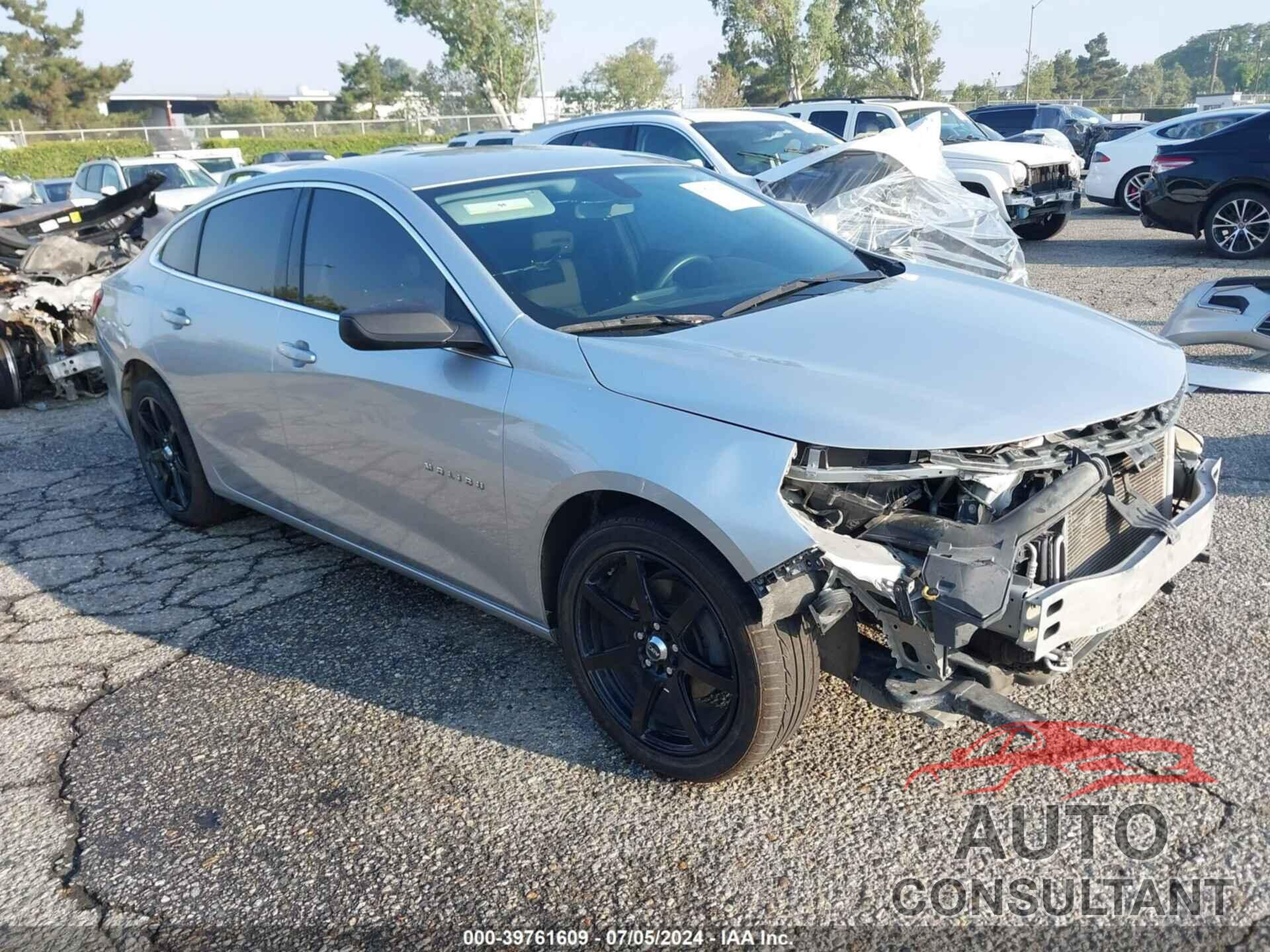 CHEVROLET MALIBU 2018 - 1G1ZB5ST2JF153038