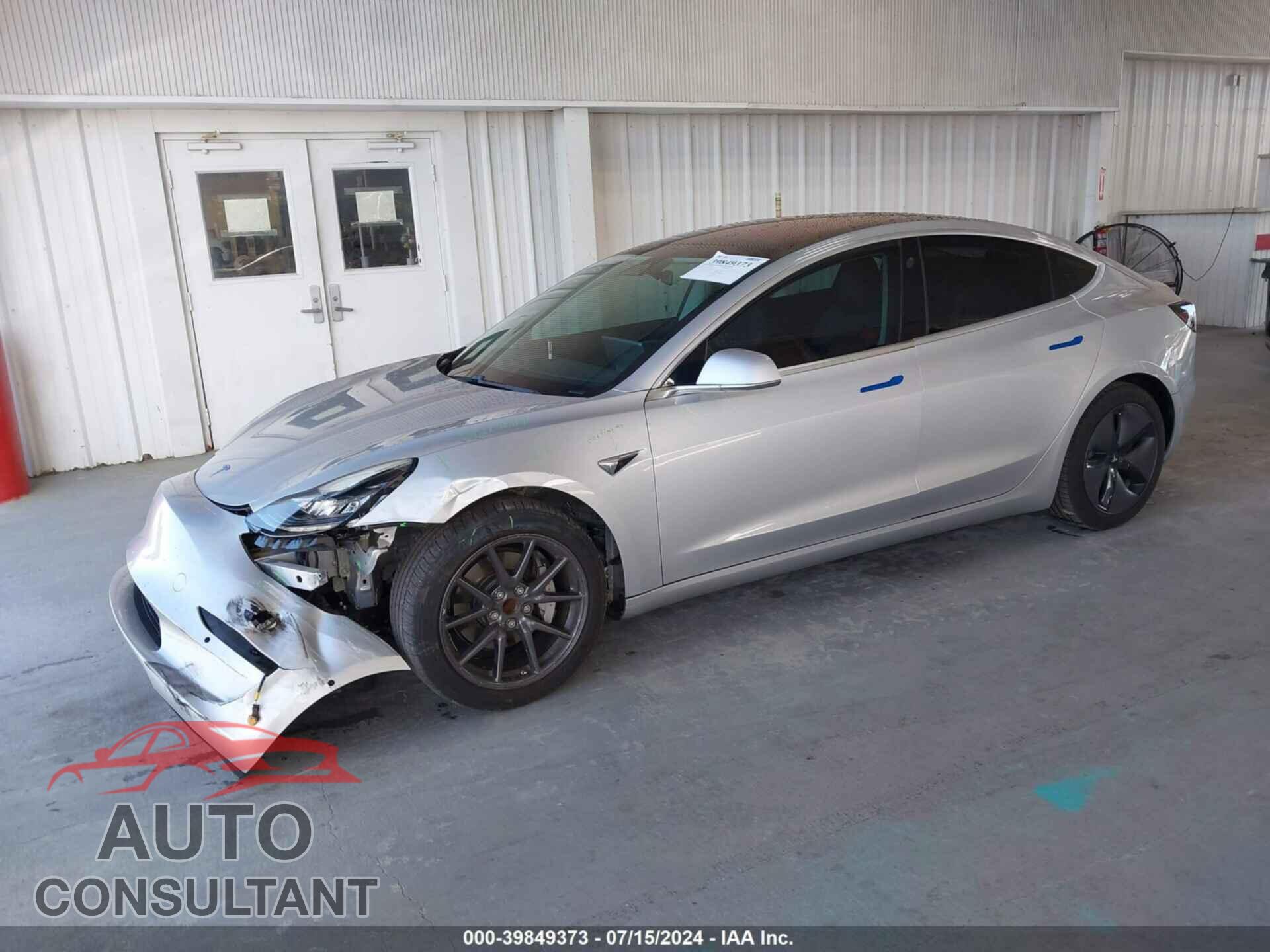 TESLA MODEL 3 2018 - 5YJ3E1EA4JF016596