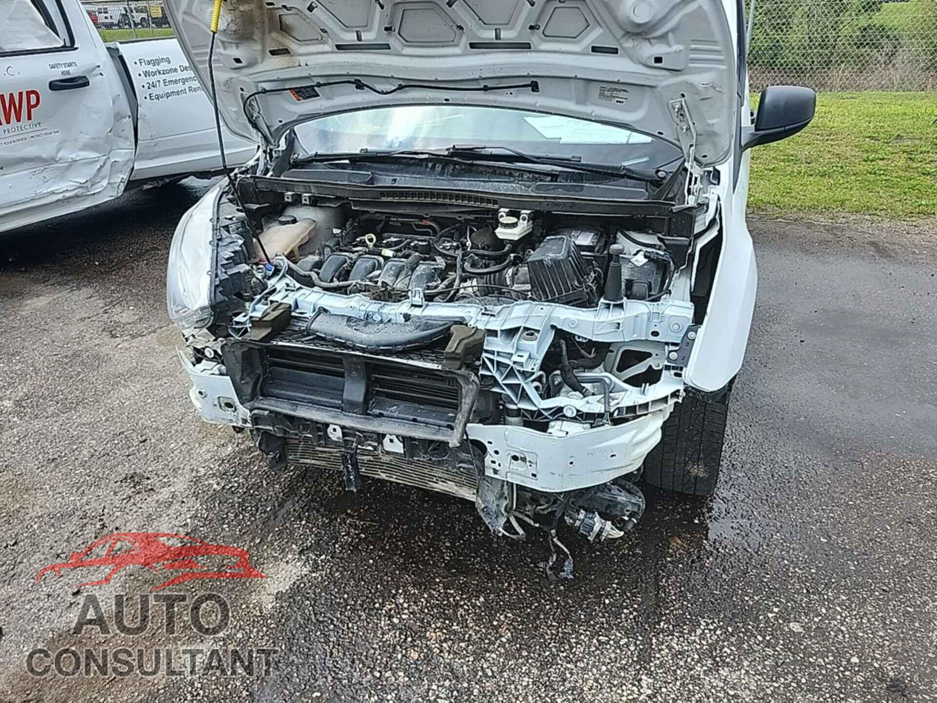 FORD TRANSIT CONNECT 2020 - NM0LS7E28L1443230