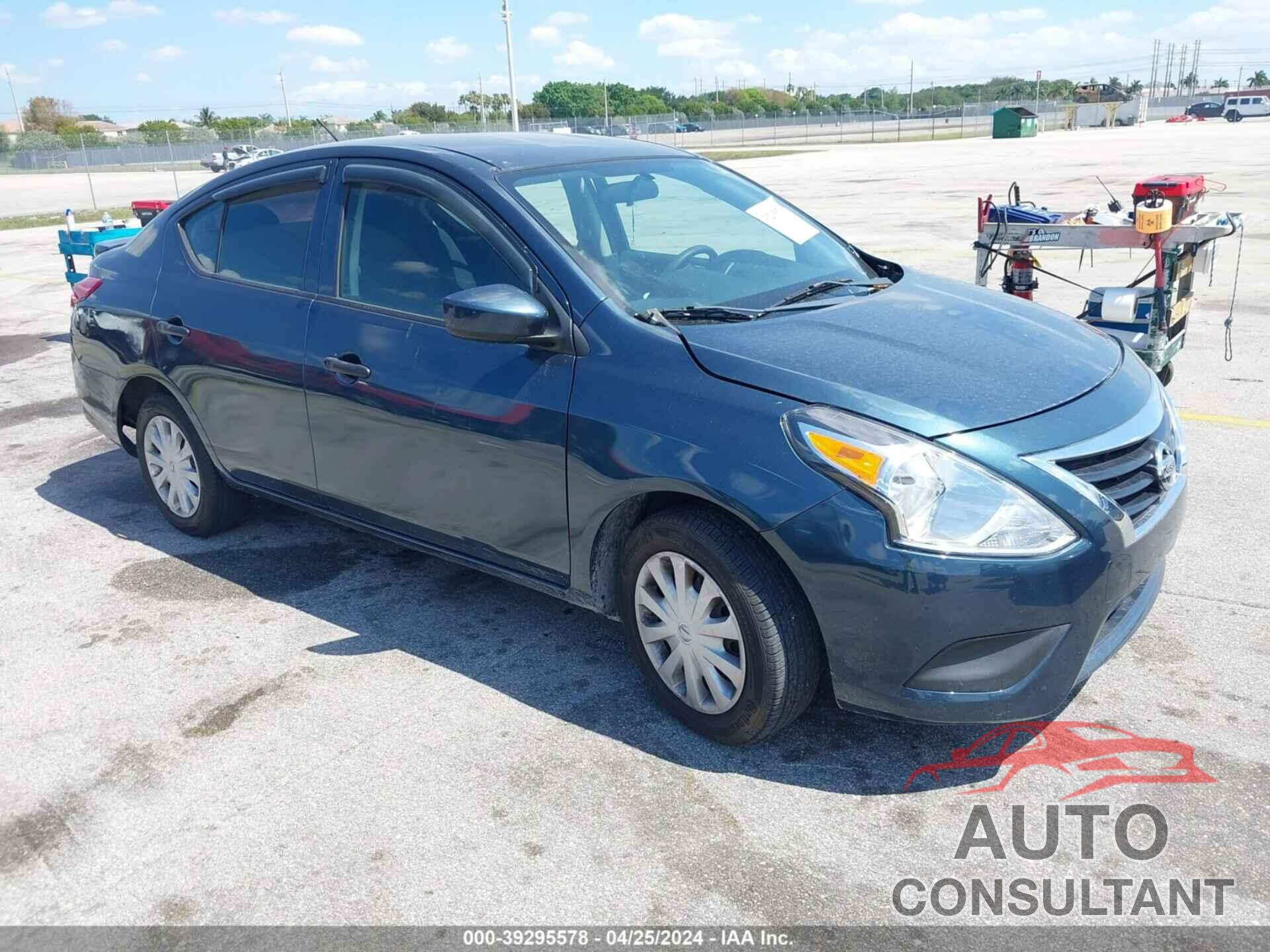 NISSAN VERSA 2017 - 3N1CN7AP3HL892779