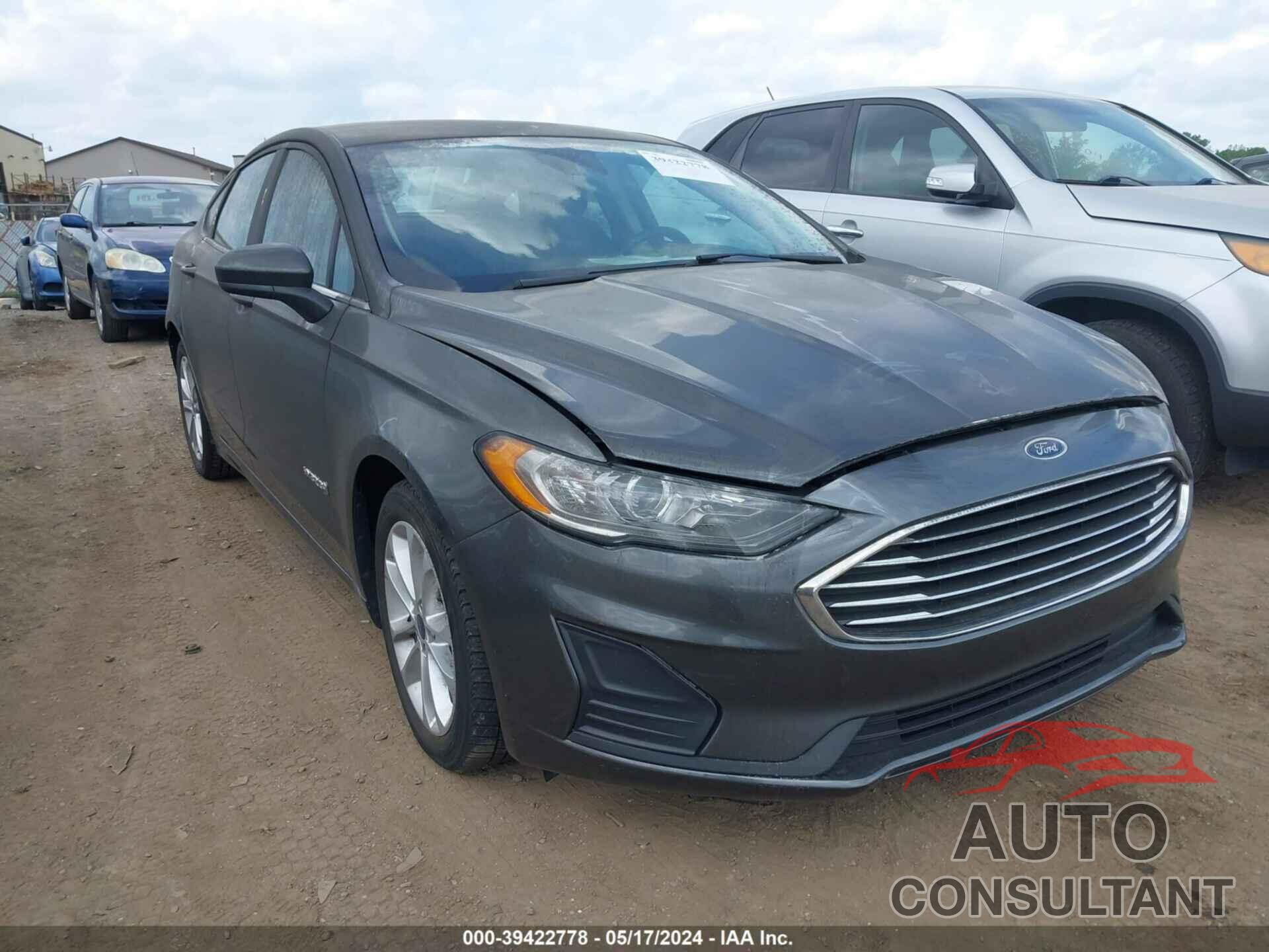 FORD FUSION HYBRID 2019 - 3FA6P0LU0KR167441