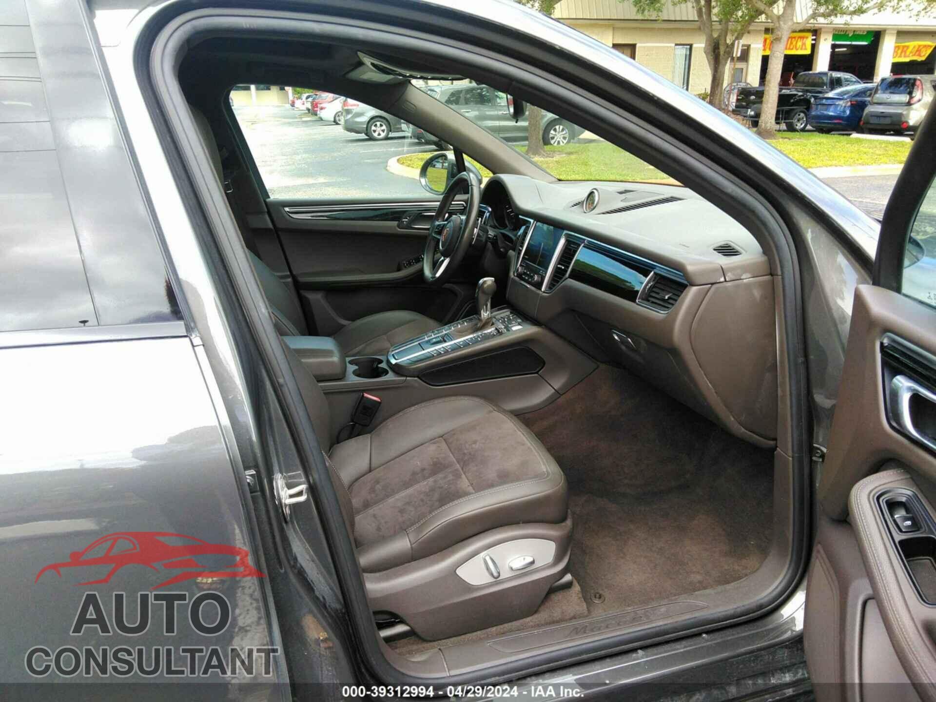 PORSCHE MACAN 2017 - WP1AA2A50HLB81696