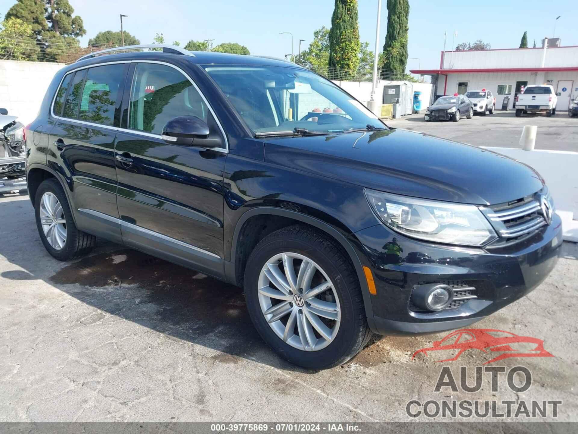 VOLKSWAGEN TIGUAN 2016 - WVGAV7AX7GW523612