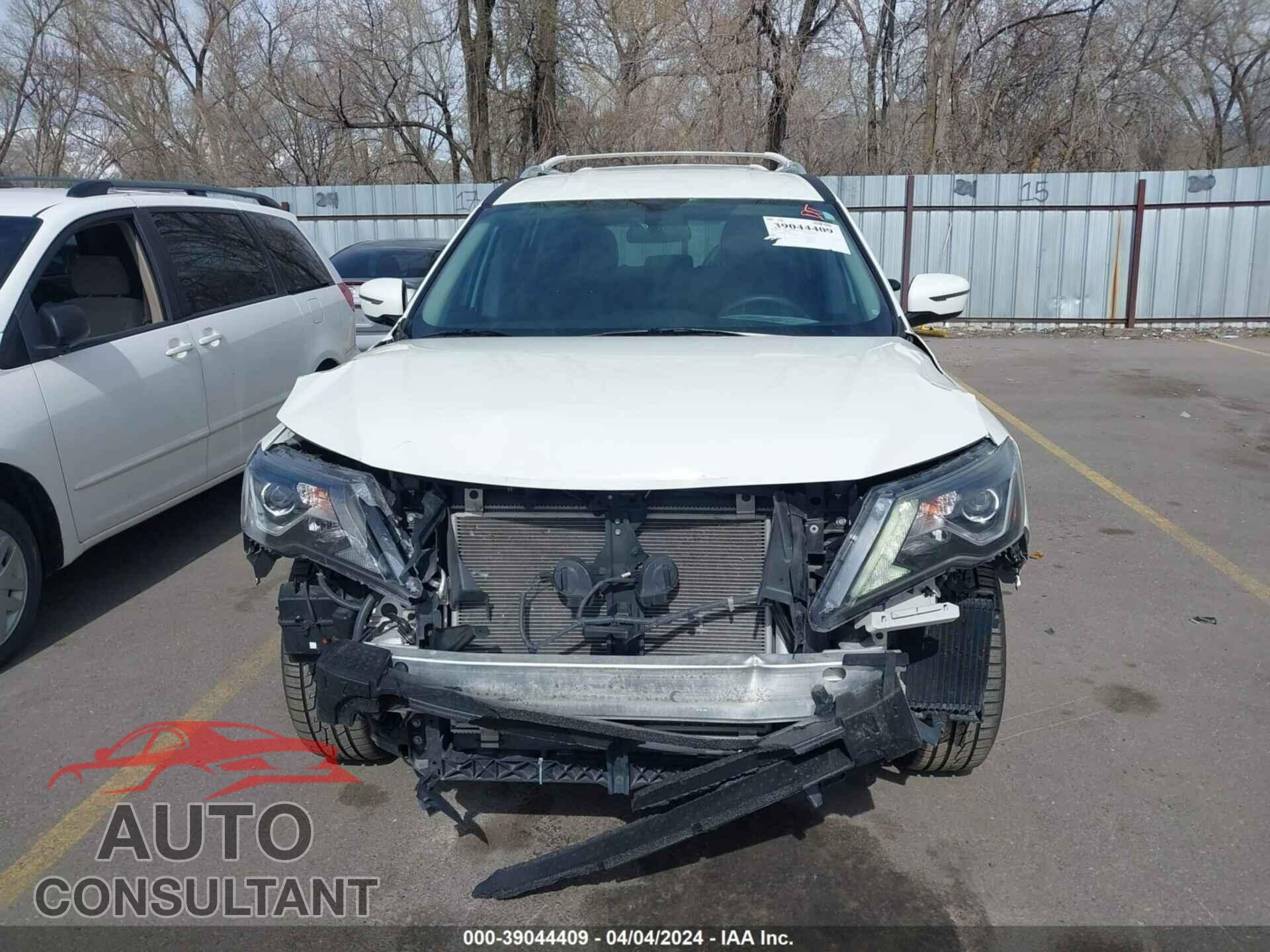 NISSAN PATHFINDER 2017 - 5N1DR2MM7HC679402