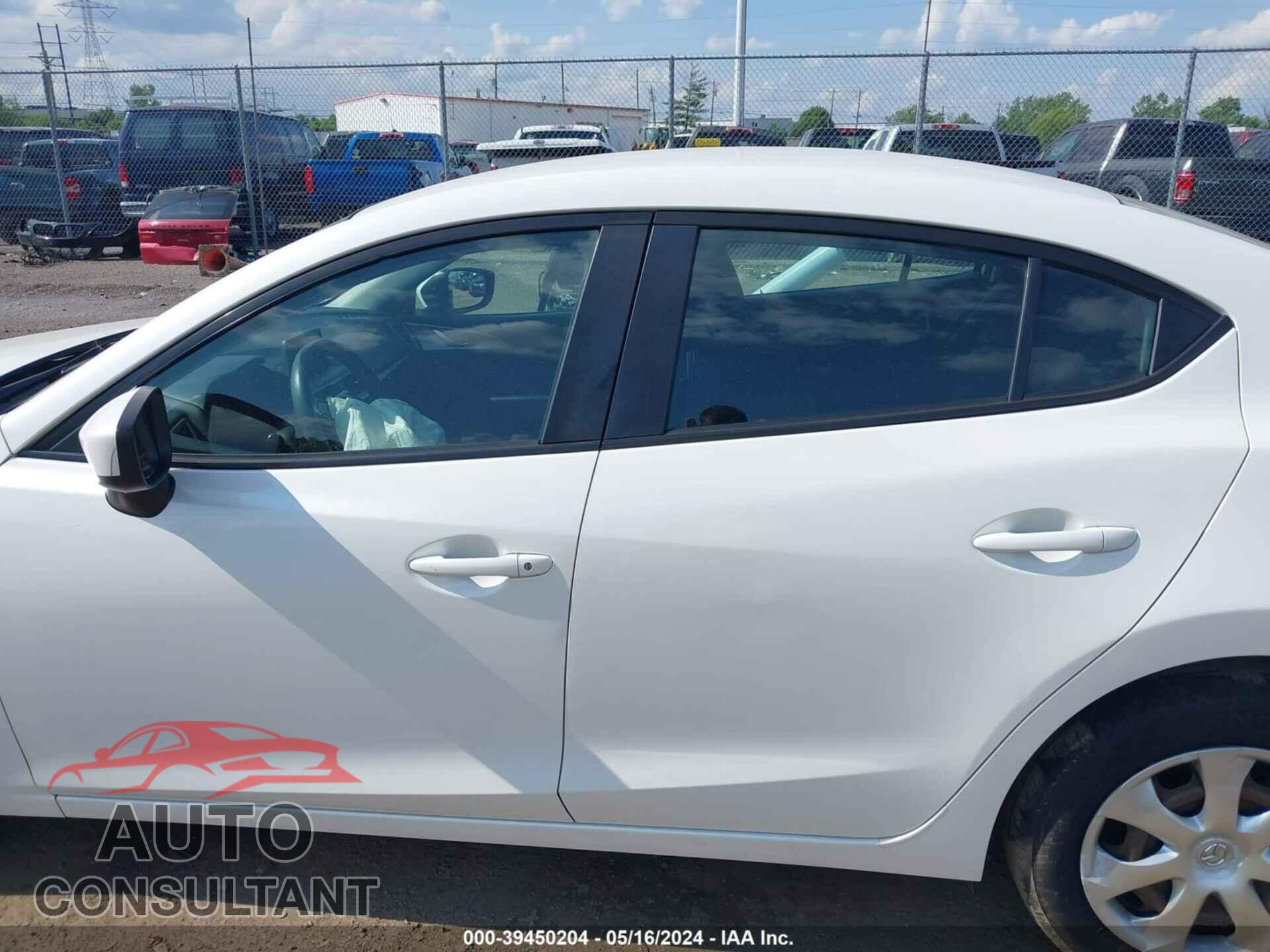 MAZDA MAZDA3 2017 - 3MZBN1U76HM138526