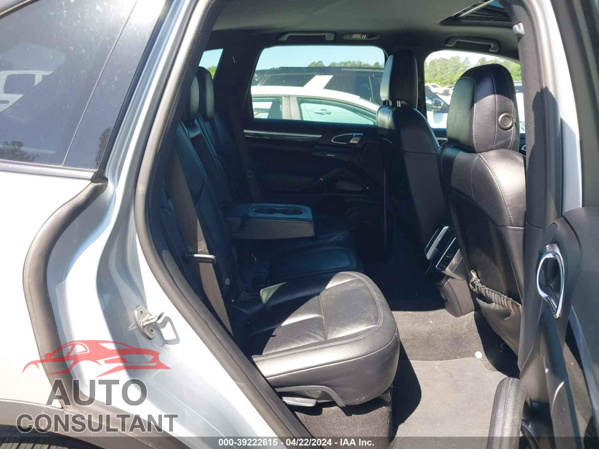 PORSCHE CAYENNE 2016 - WP1AA2A24GLA10180
