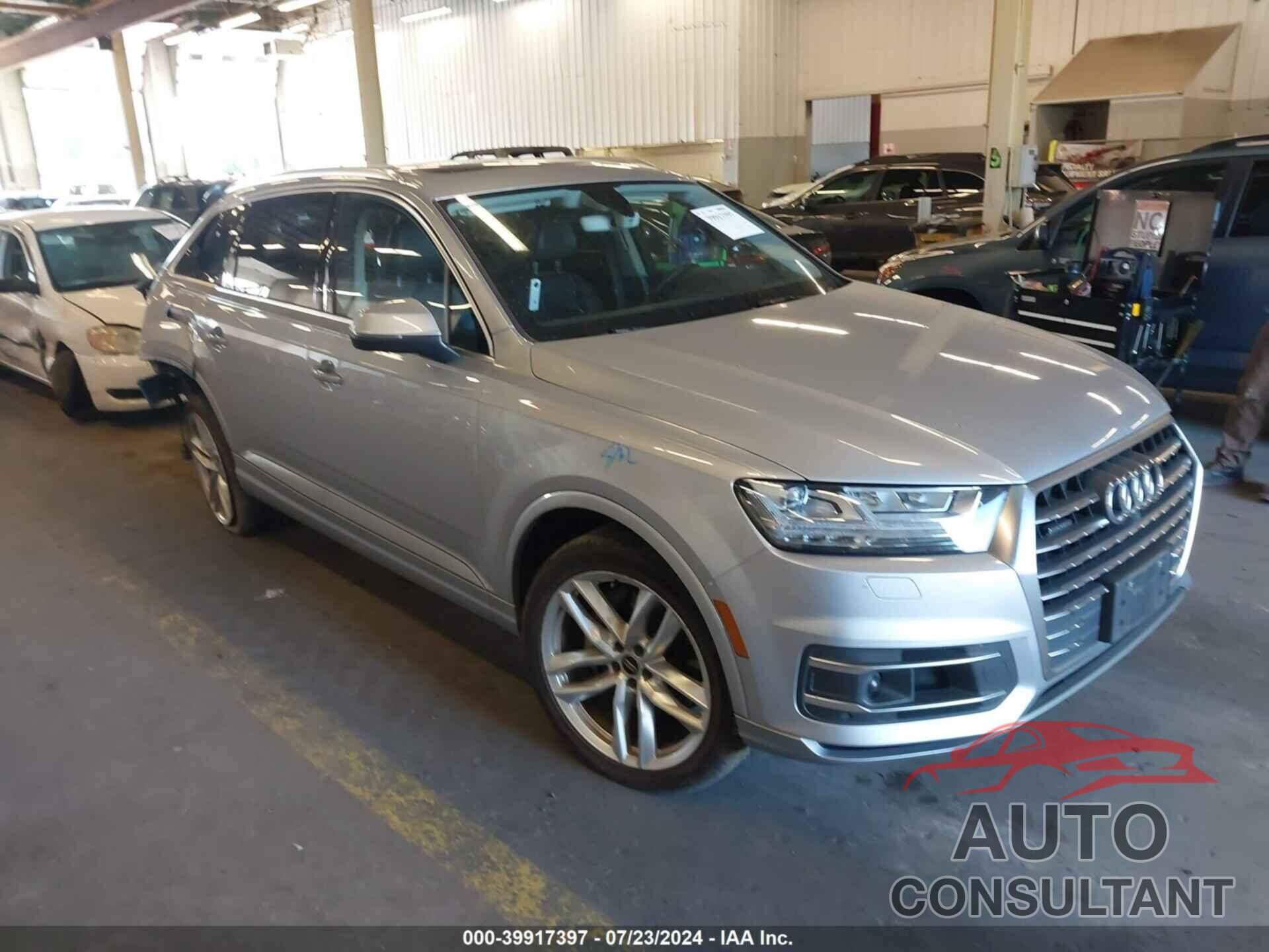 AUDI Q7 2017 - WA1VAAF76HD012021