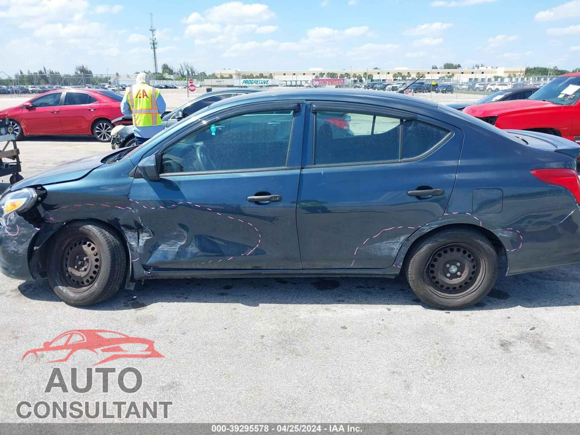 NISSAN VERSA 2017 - 3N1CN7AP3HL892779