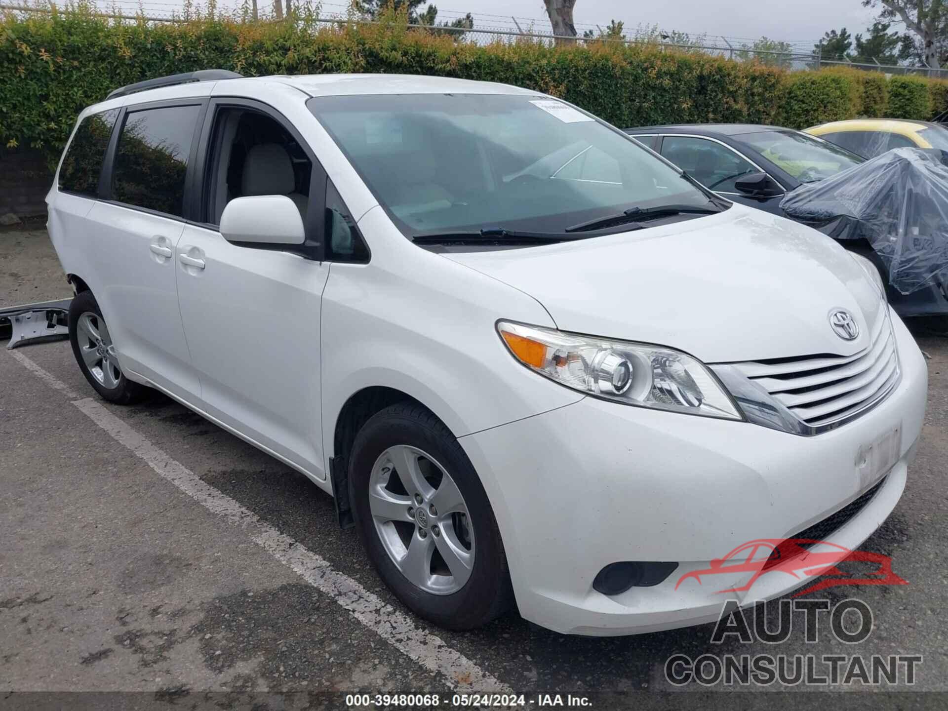 TOYOTA SIENNA 2017 - 5TDKZ3DC9HS817030