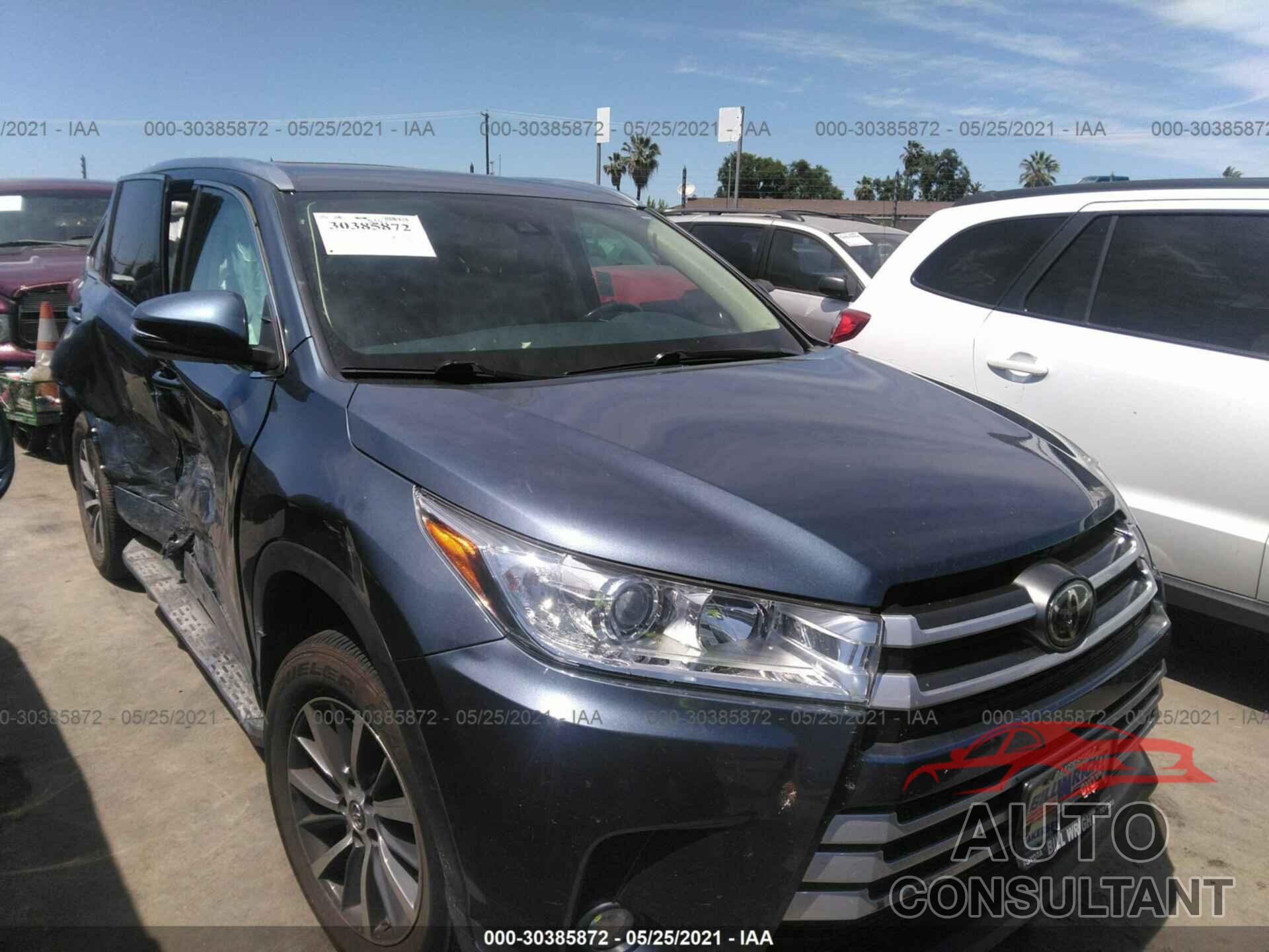 TOYOTA HIGHLANDER 2017 - 5TDKZRFH8HS520715