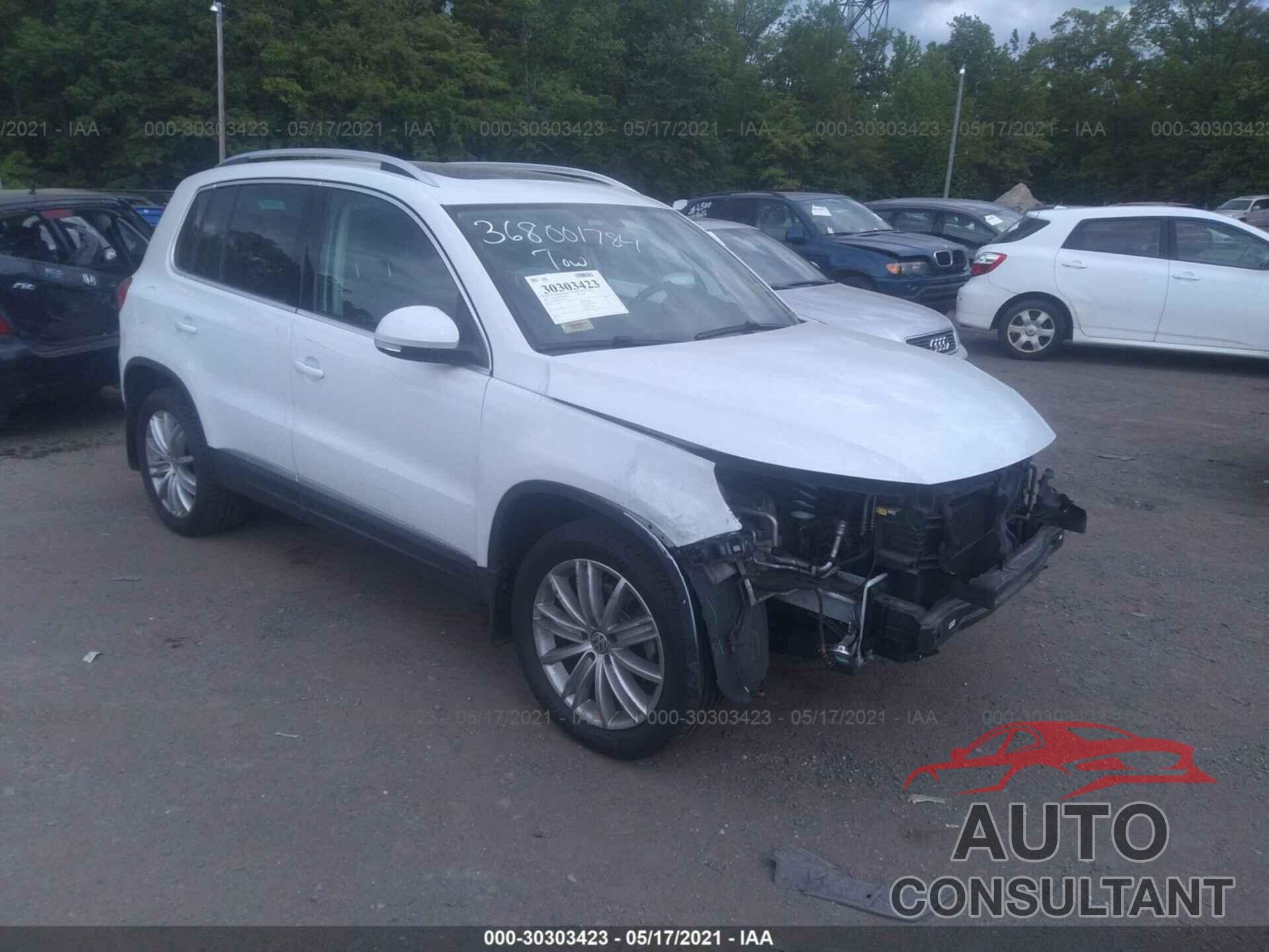 VOLKSWAGEN TIGUAN 2016 - WVGBV7AX9GW561573