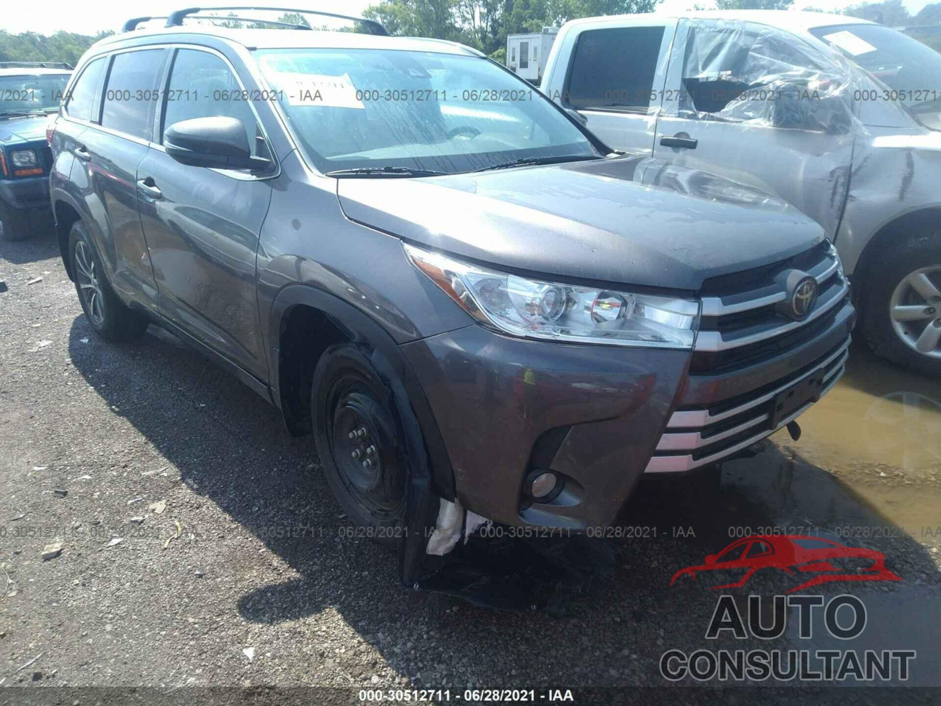 TOYOTA HIGHLANDER 2018 - 5TDJZRFHXJS555659