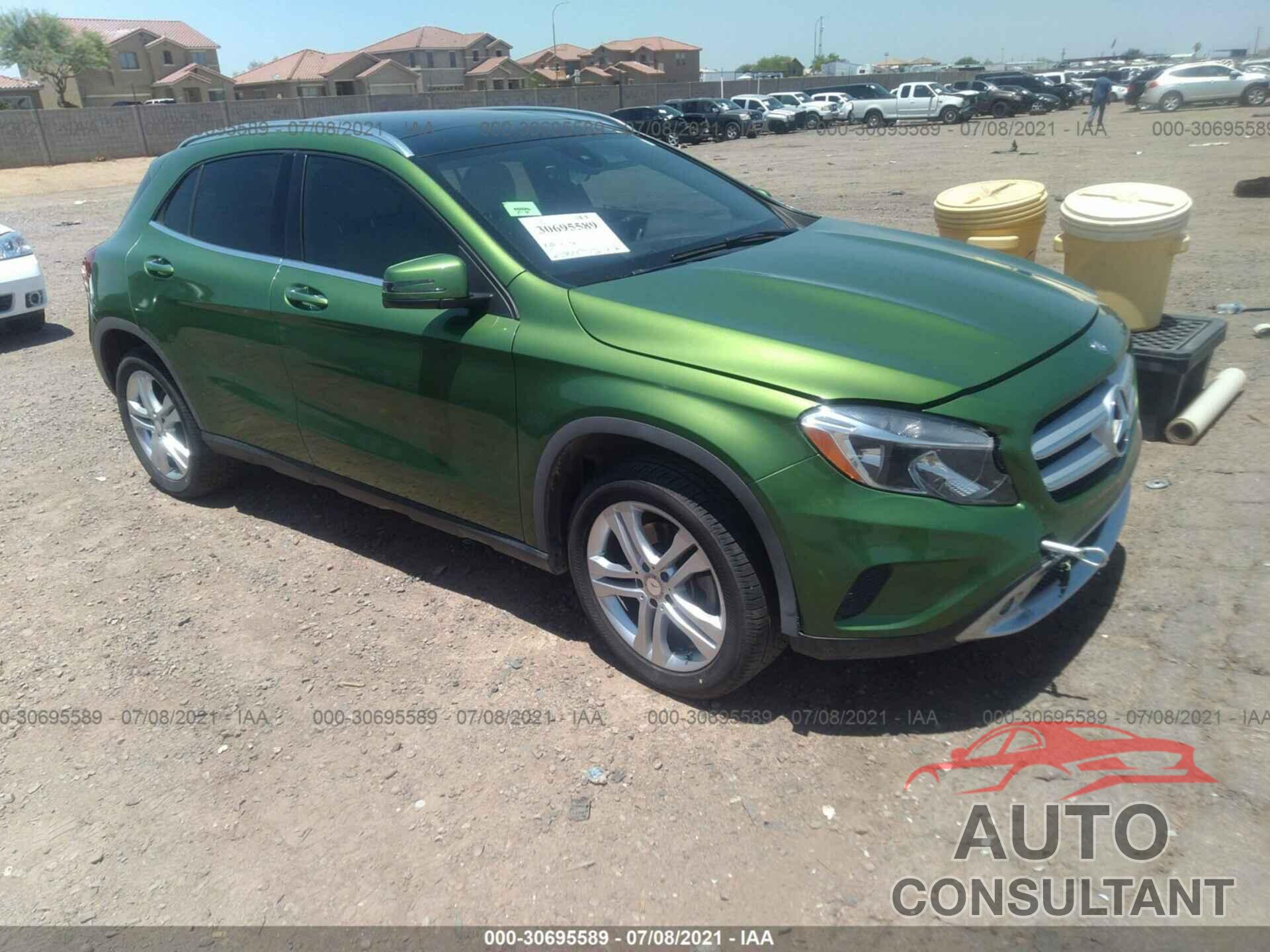 MERCEDES-BENZ GLA 2016 - WDCTG4EB9GJ227115