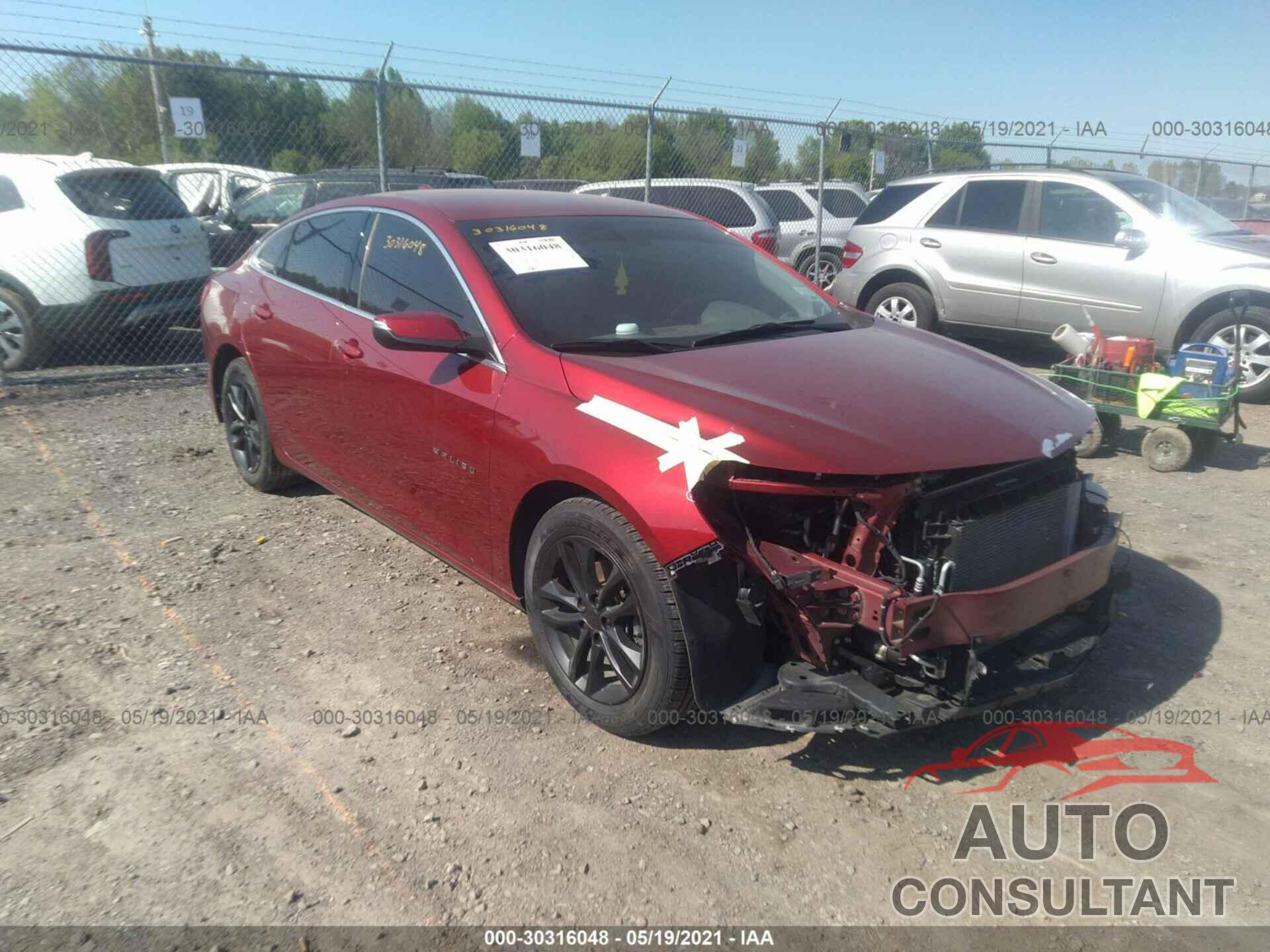 CHEVROLET MALIBU 2017 - 1G1ZE5ST9HF150655