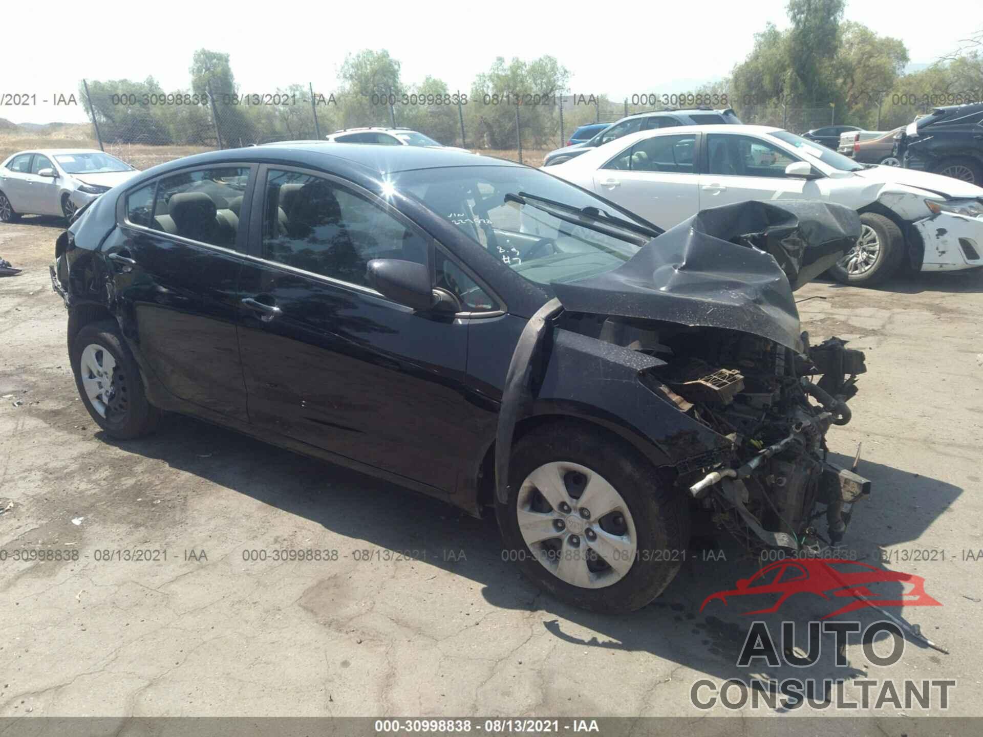 KIA FORTE 2018 - 3KPFK4A76JE227578