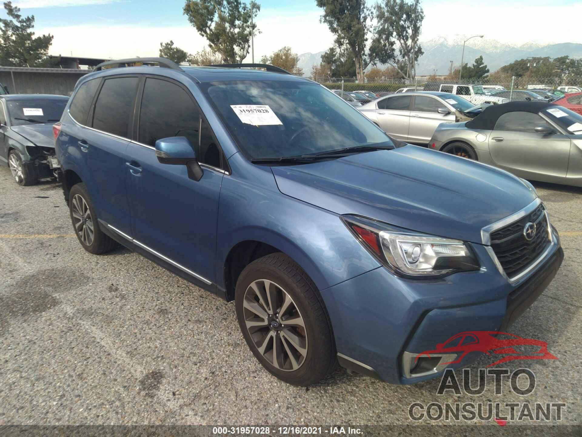 SUBARU FORESTER 2017 - JF2SJGWCXHH585751