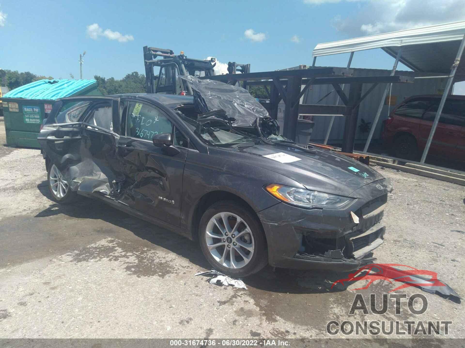 FORD FUSION HYBRID 2019 - 3FA6P0LU5KR127887