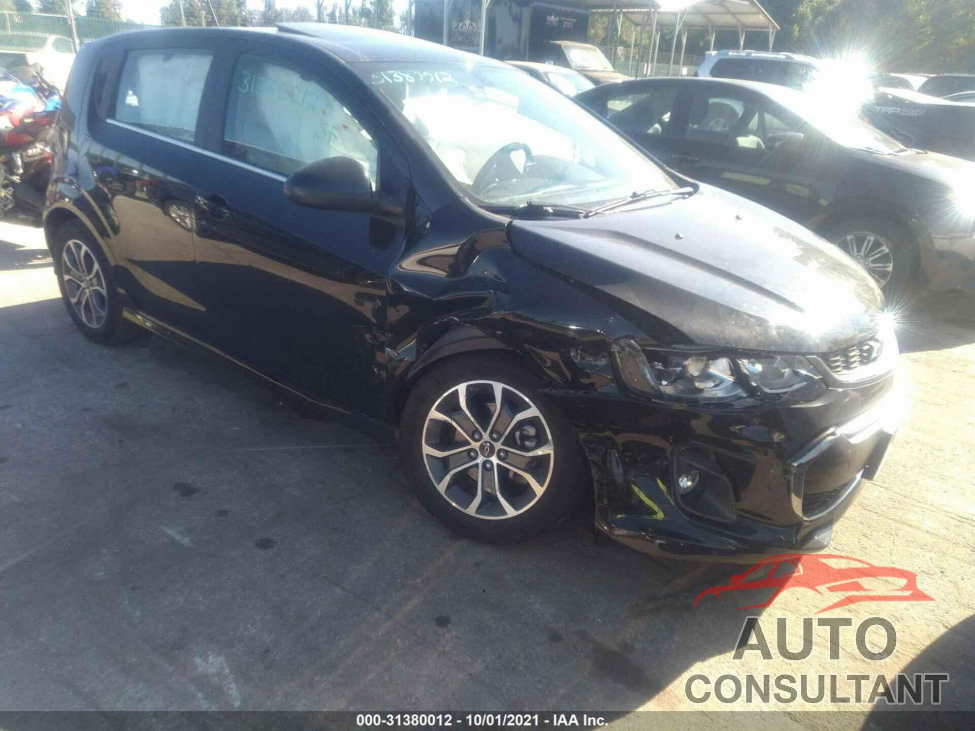 CHEVROLET SONIC 2019 - 1G1JD6SB6K4108556