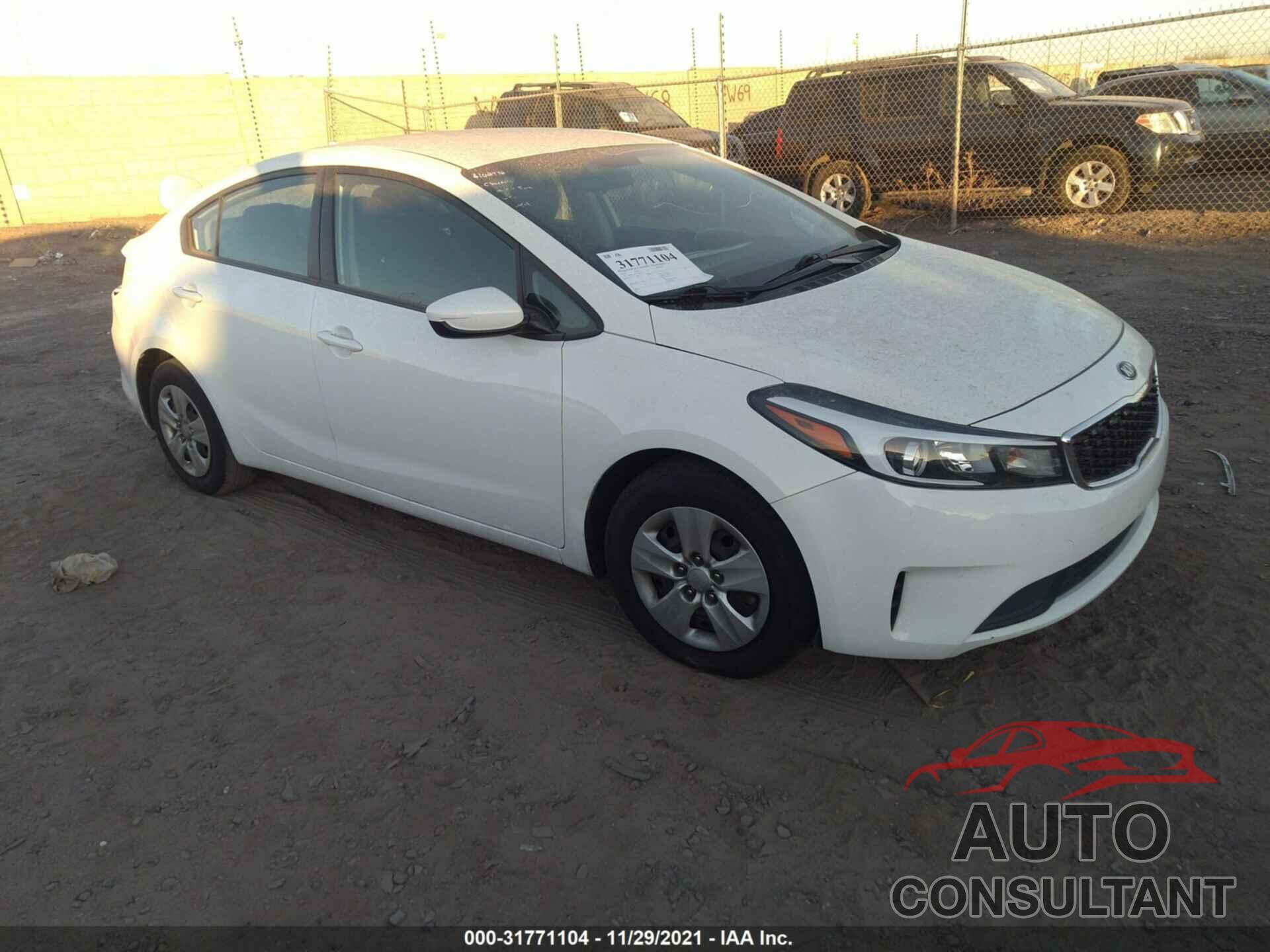 KIA FORTE 2018 - 3KPFK4A77JE283240