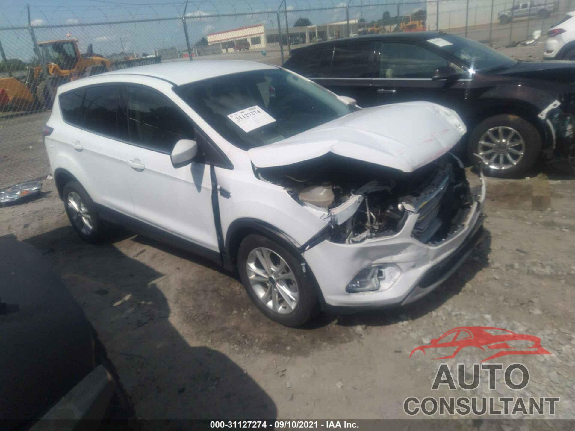 FORD ESCAPE 2017 - 1FMCU0GD6HUB48891