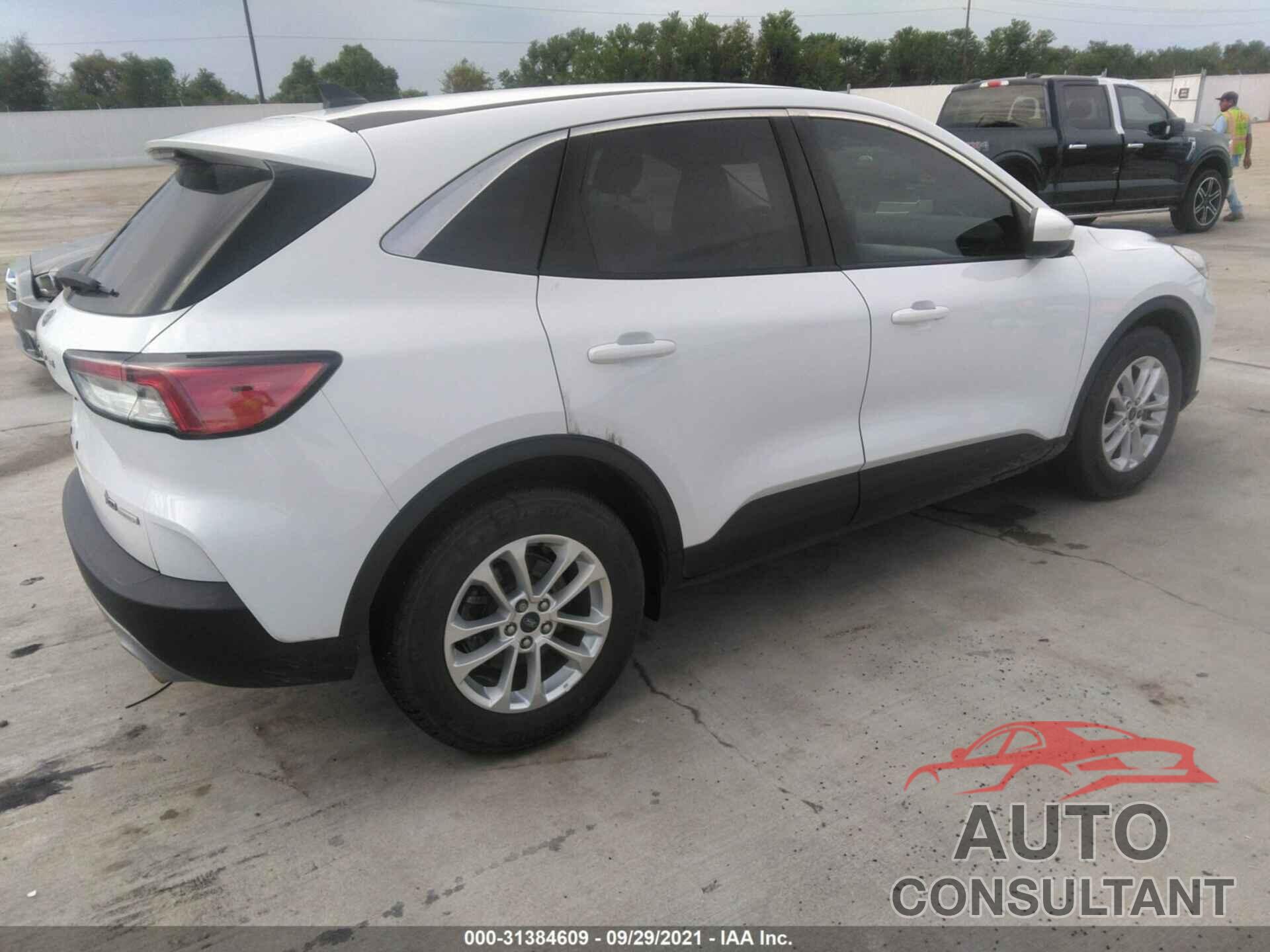 FORD ESCAPE 2020 - 1FMCU0G68LUB90120