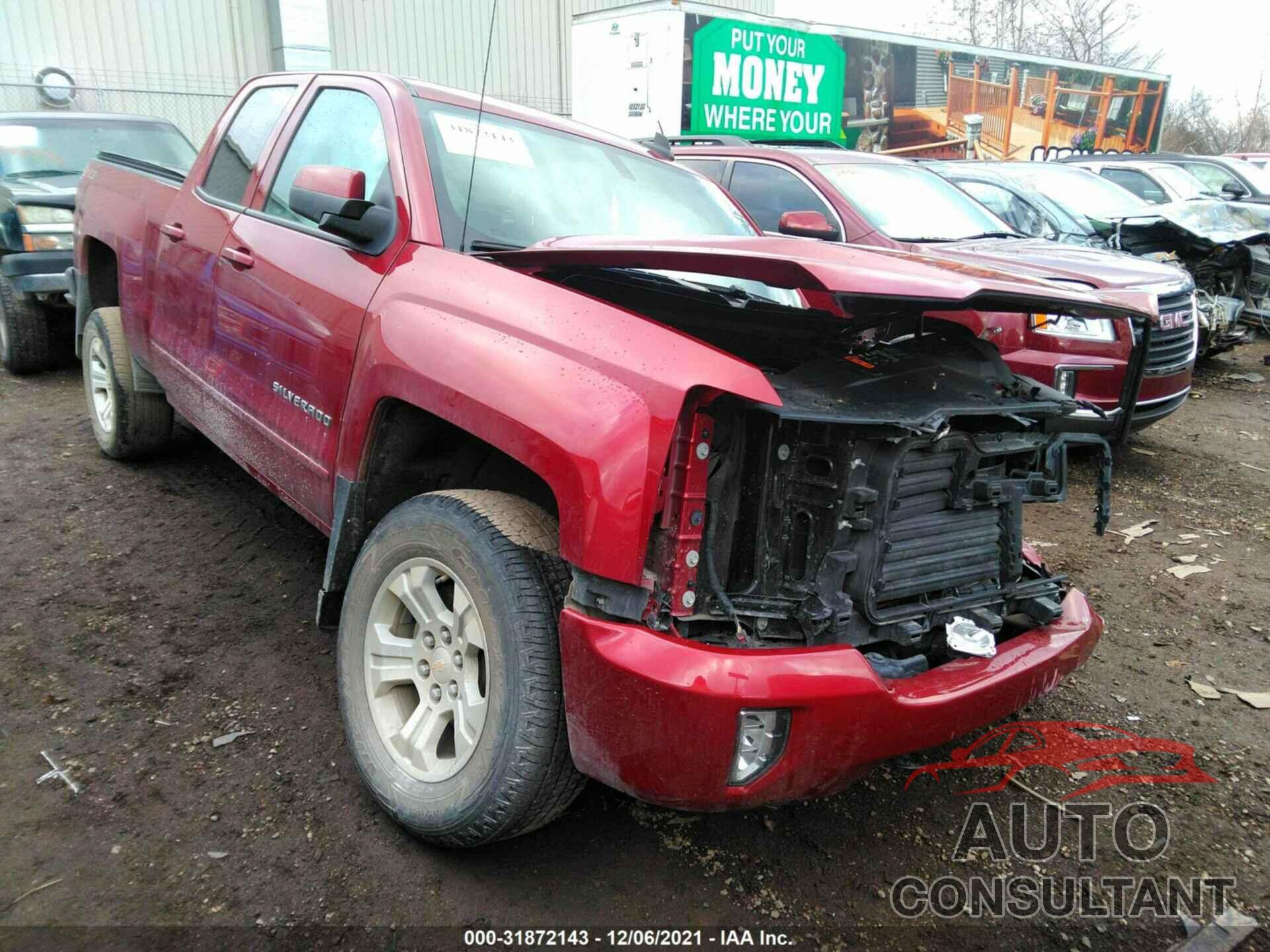 CHEVROLET SILVERADO 1500 2018 - 1GCVKREC1JZ380003