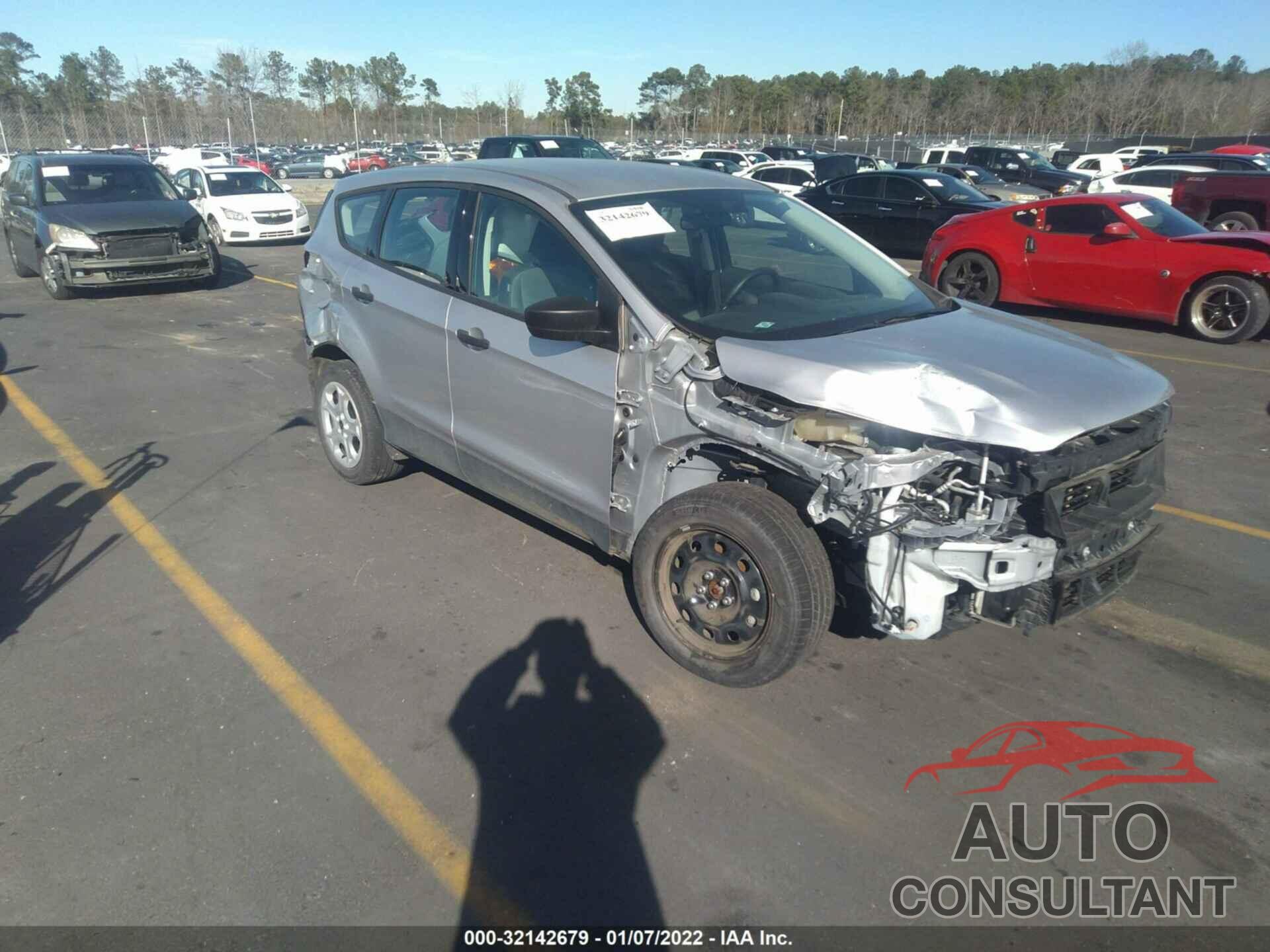 FORD ESCAPE 2019 - 1FMCU0F7XKUB31899