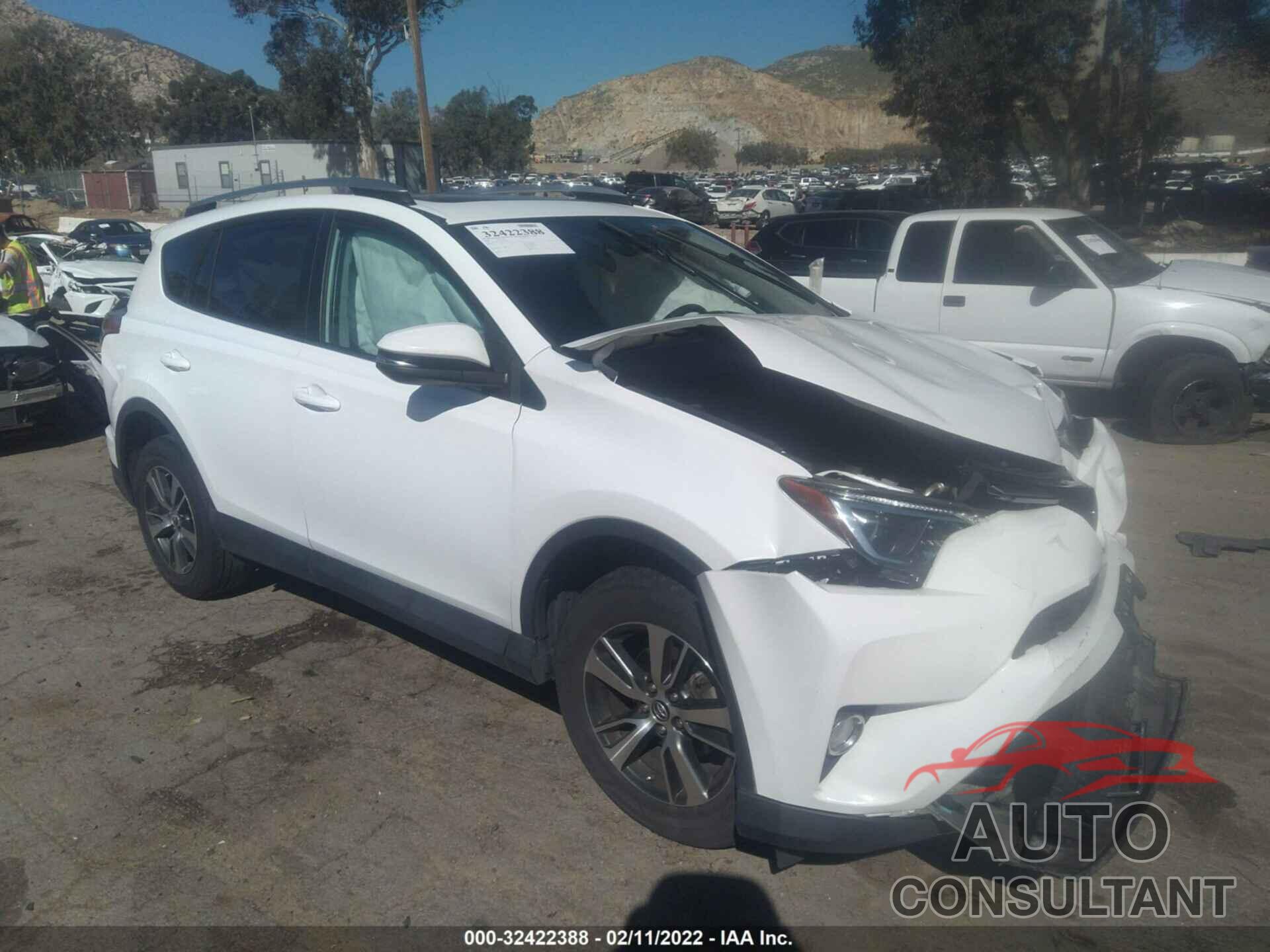 TOYOTA RAV4 2018 - 2T3RFREV0JW702279
