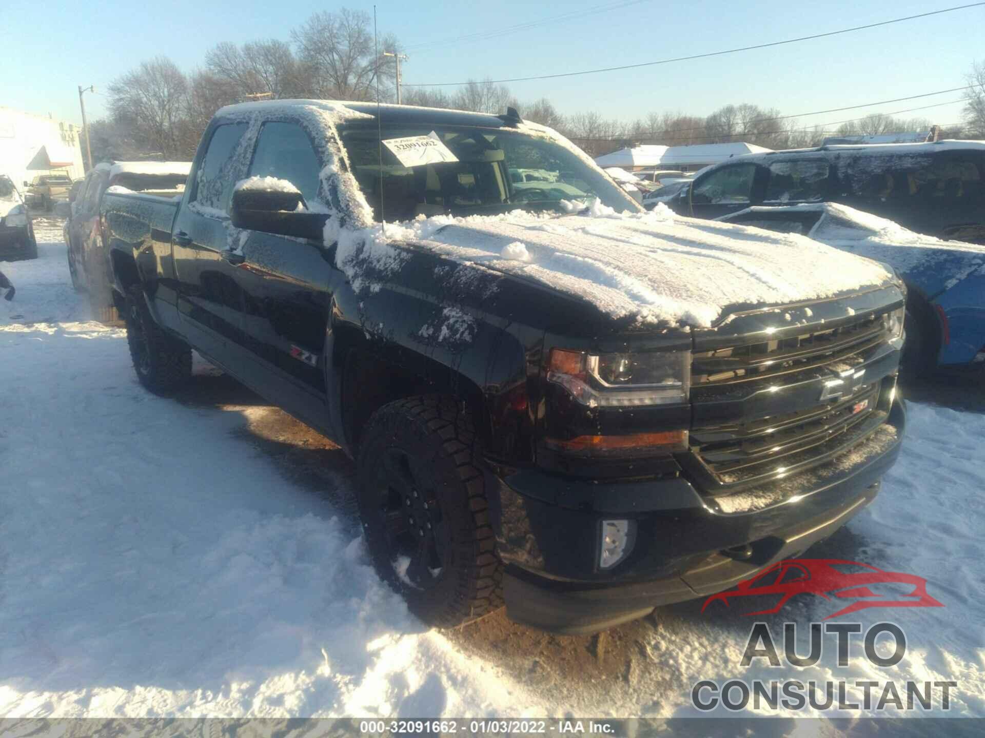 CHEVROLET SILVERADO 1500 2017 - 1GCVKREC2HZ232260