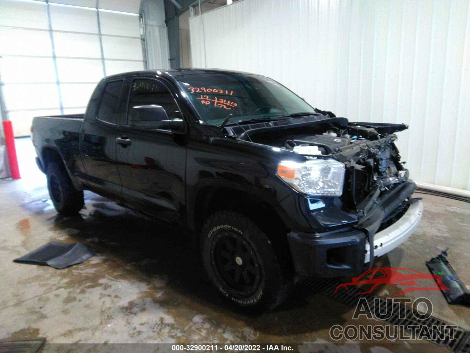 TOYOTA TUNDRA 4WD 2017 - 5TFUM5F13HX072588