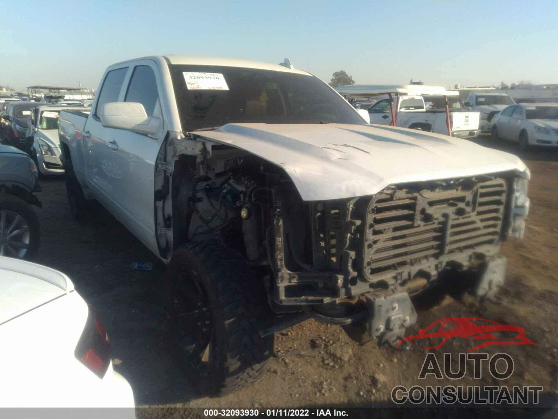 CHEVROLET SILVERADO 1500 2018 - 3GCUKREC3JG132590