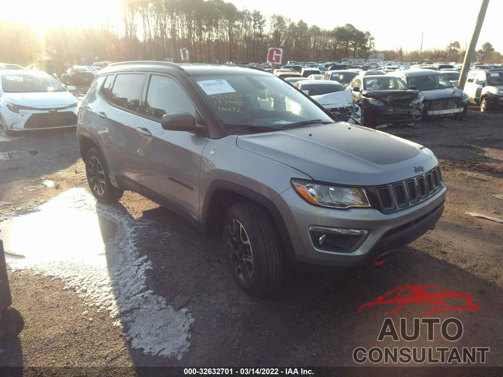 JEEP COMPASS 2019 - 3C4NJDDB3KT721232