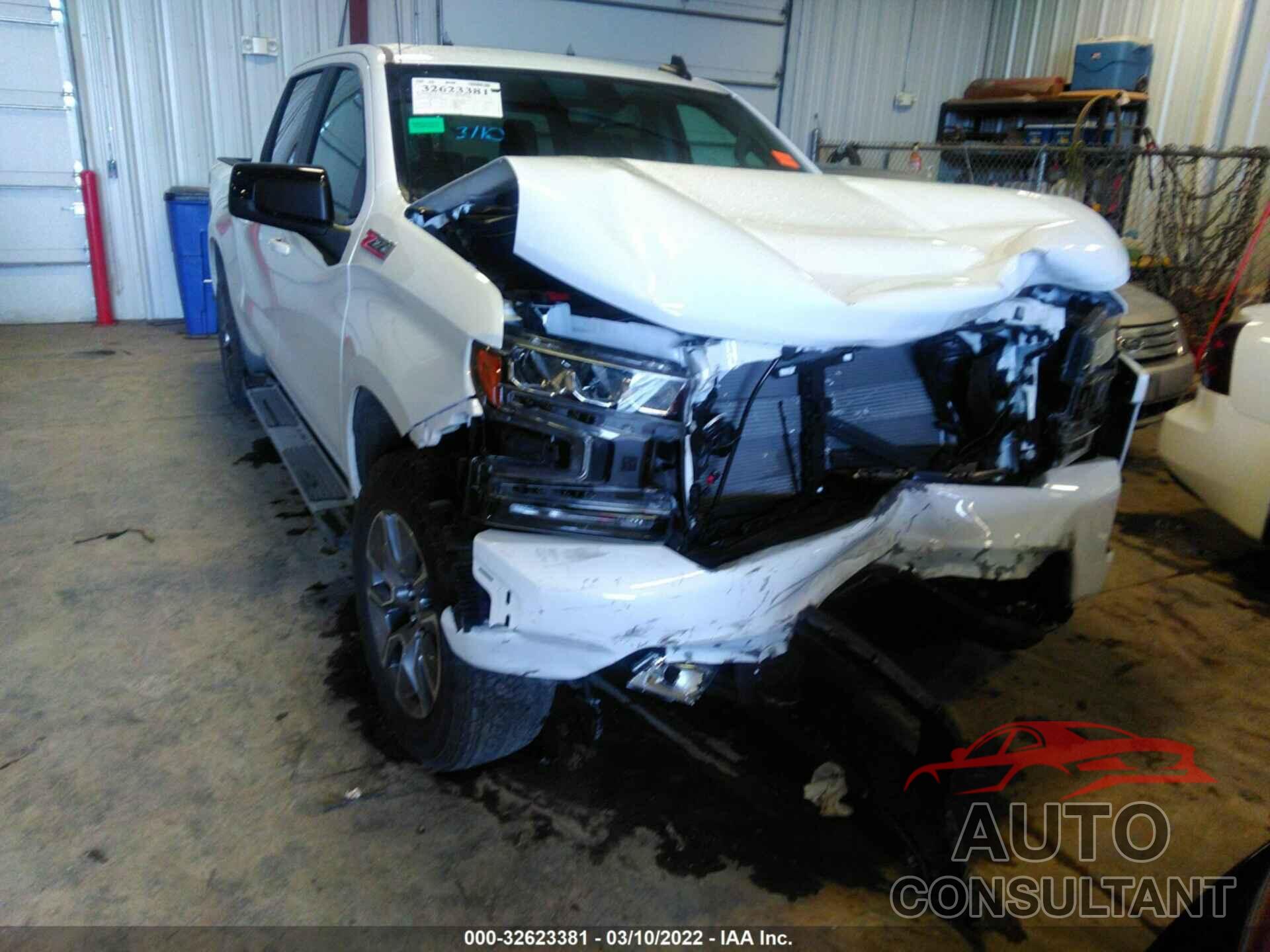 CHEVROLET SILVERADO 1500 2021 - 1GCUYEED0MZ391042