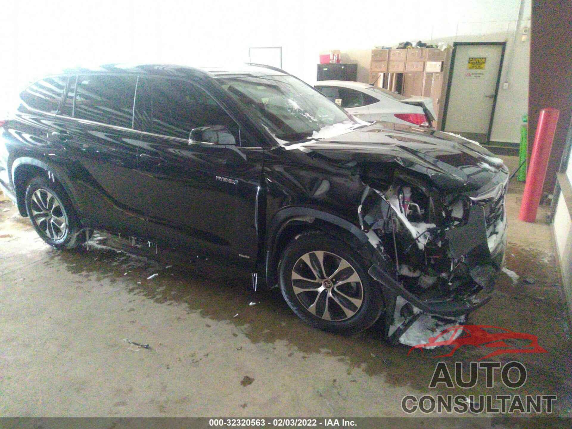 TOYOTA HIGHLANDER 2021 - 5TDHBRCH2MS536003