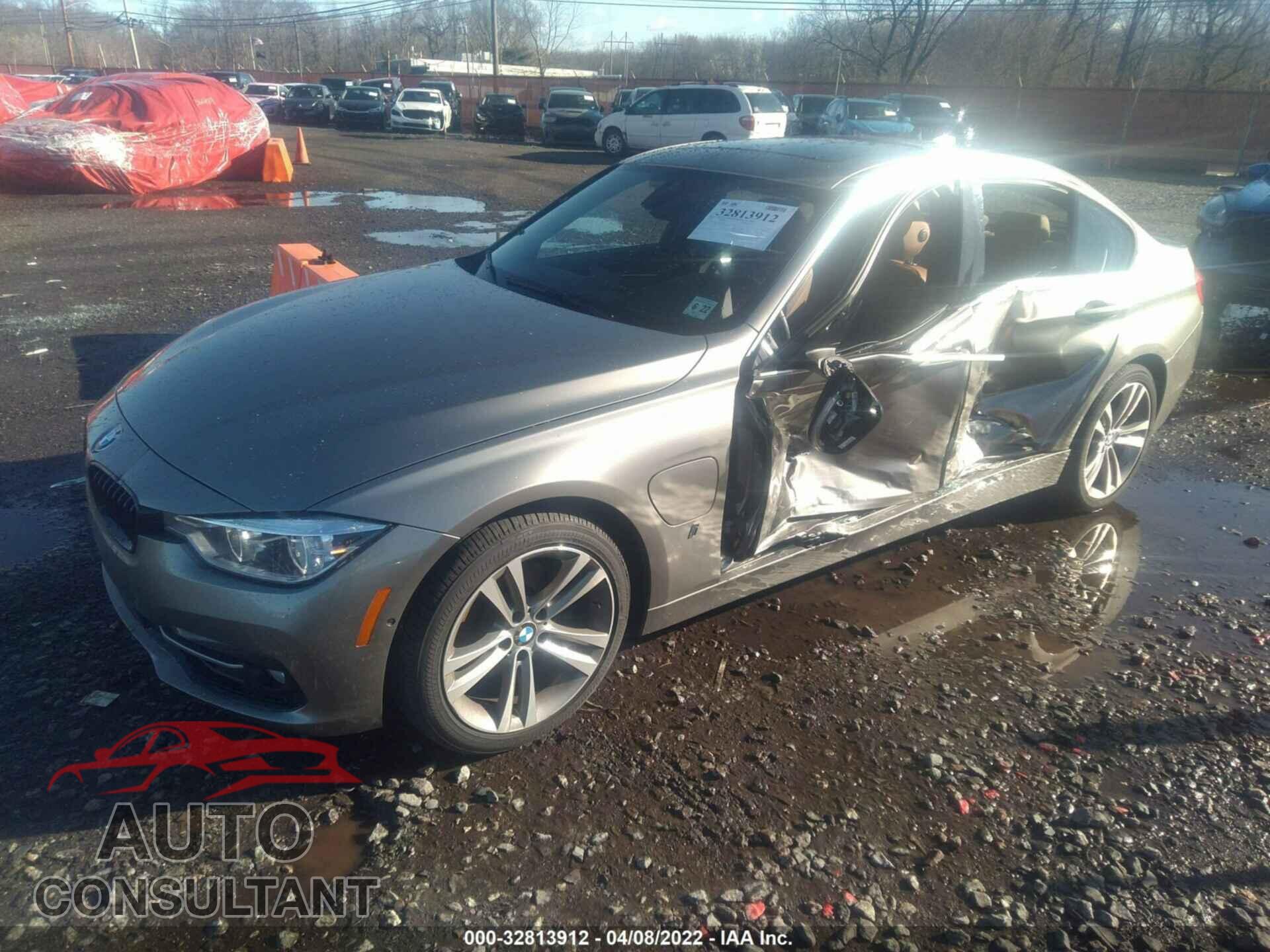 BMW 3 SERIES 2017 - WBA8E1C39HA156251