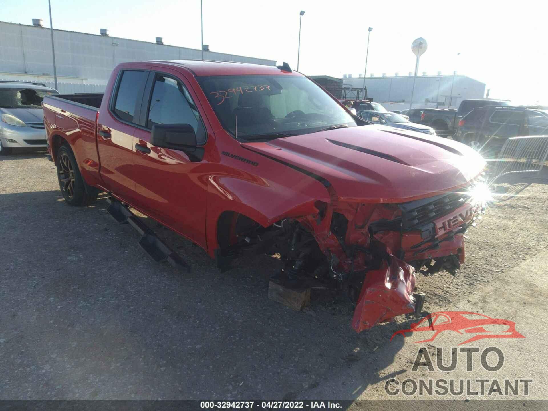 CHEVROLET SILVERADO 1500 2020 - 1GCRWBEK8LZ365618